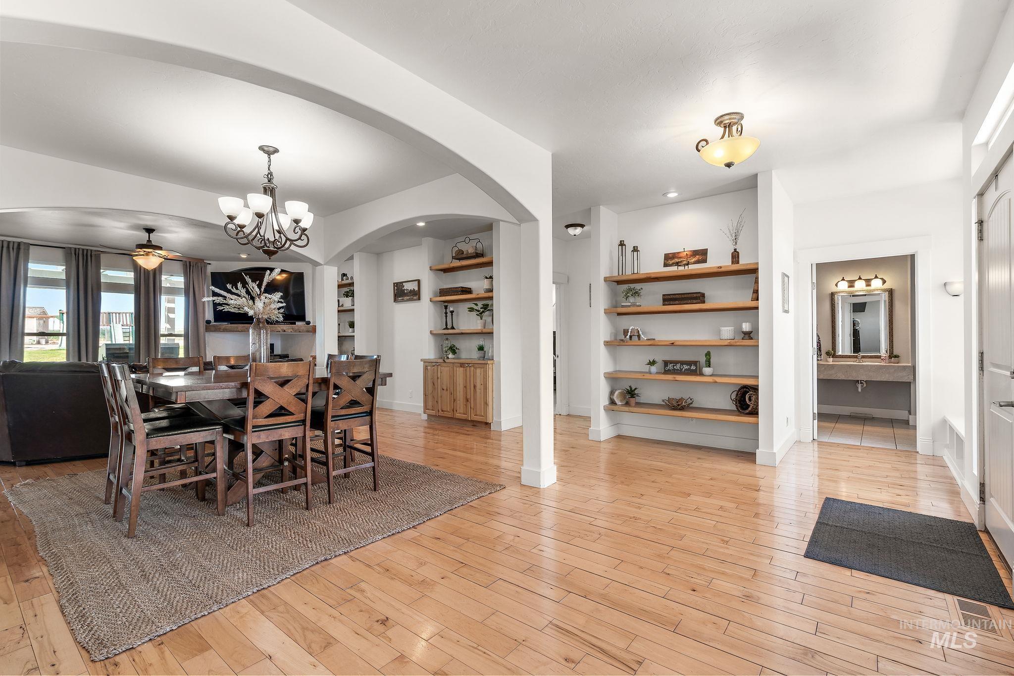 18227 Southlake Cir, Caldwell, Idaho 83607, 6 Bedrooms, 5 Bathrooms, Residential For Sale, Price $889,000,MLS 98956637