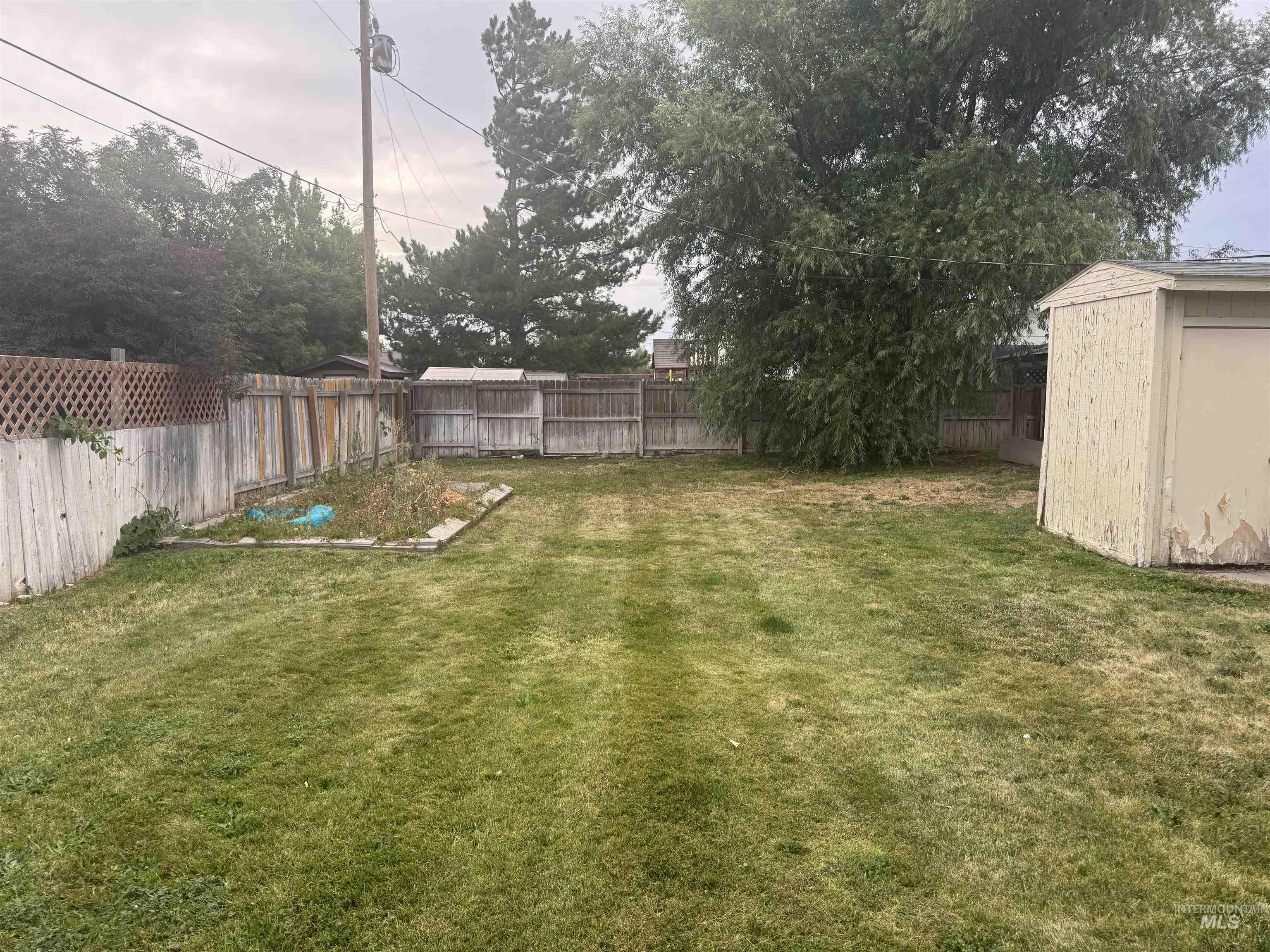 929 & 931 Craven Avenue, Buhl, Idaho 83316, 2 Bedrooms, 1 Bathroom, Residential Income For Sale, Price $299,000,MLS 98956695