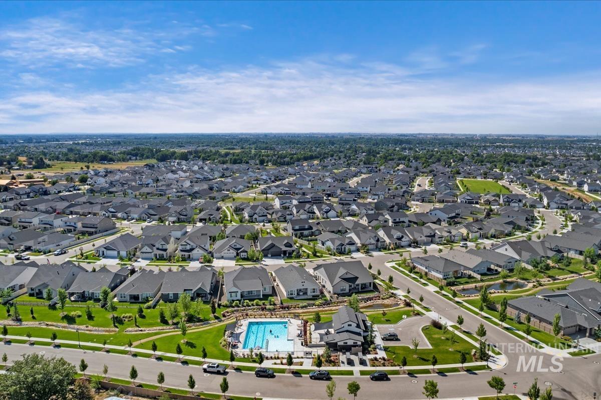 11379 W Helenium Dr, Star, Idaho 83669, 4 Bedrooms, 3 Bathrooms, Residential For Sale, Price $650,000,MLS 98956721