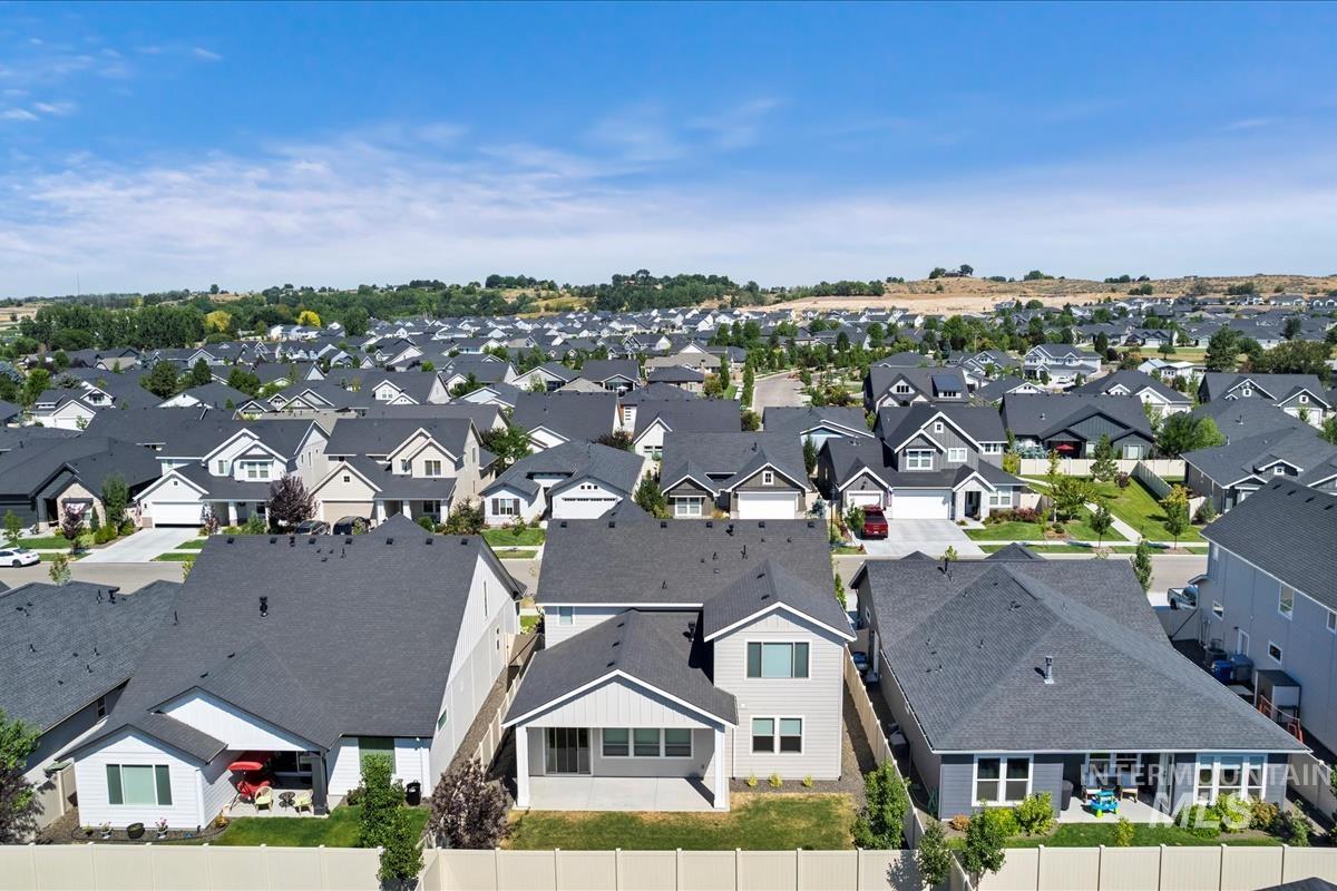 11379 W Helenium Dr, Star, Idaho 83669, 4 Bedrooms, 3 Bathrooms, Residential For Sale, Price $650,000,MLS 98956721