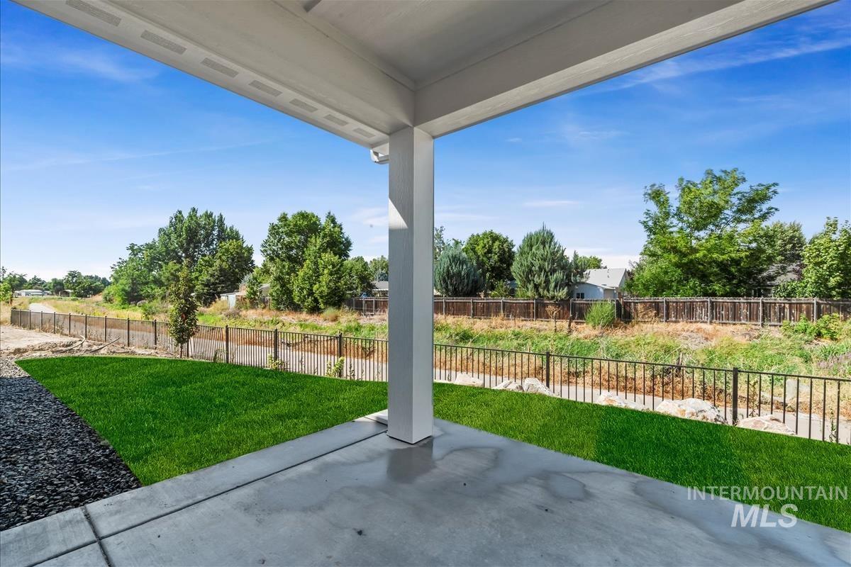 562 Hidden Mill Ct, Middleton, Idaho 83644, 4 Bedrooms, 3 Bathrooms, Residential For Sale, Price $639,900,MLS 98956770