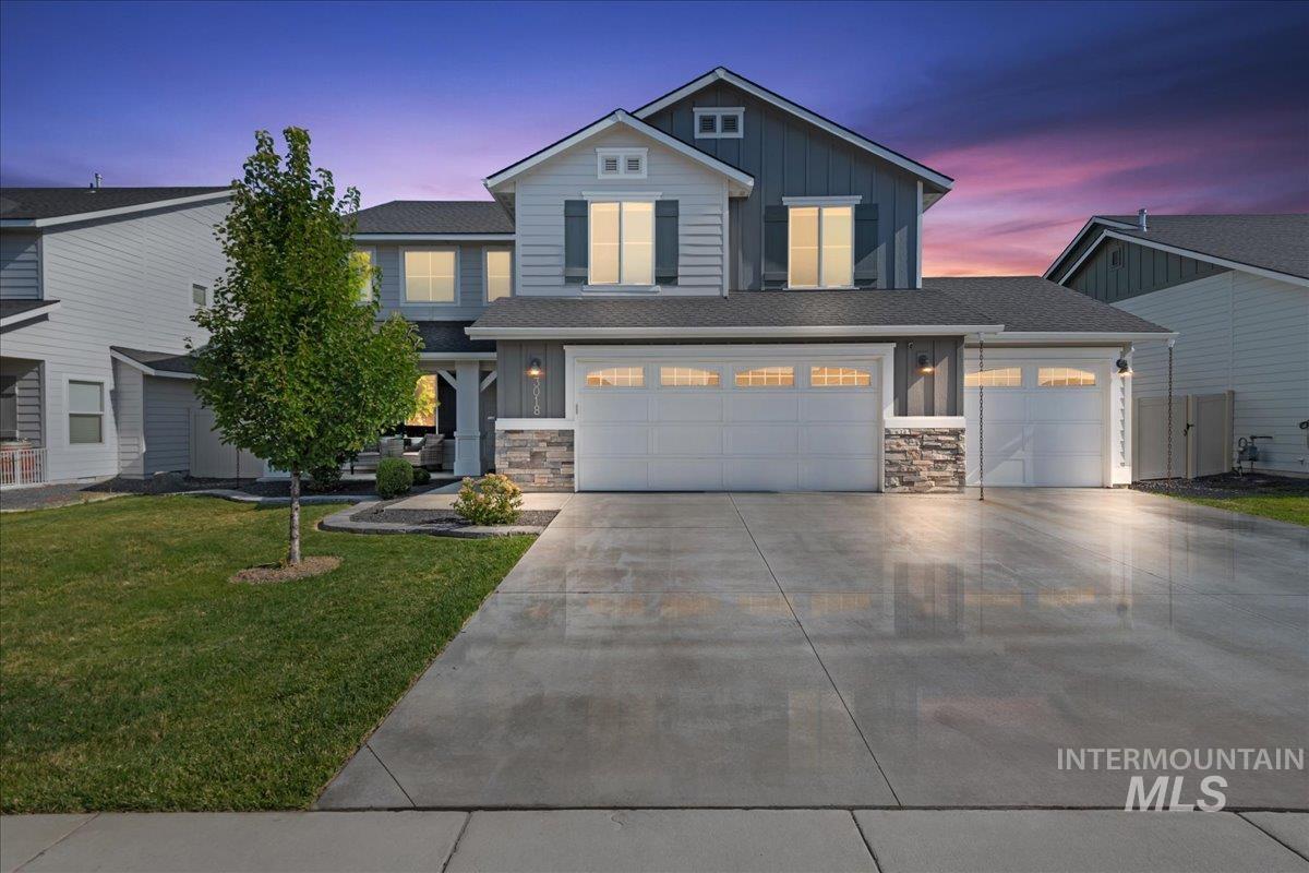 3018 W Silver River St, Meridian, Idaho 83646, 4 Bedrooms, 2.5 Bathrooms, Residential For Sale, Price $549,900,MLS 98956782