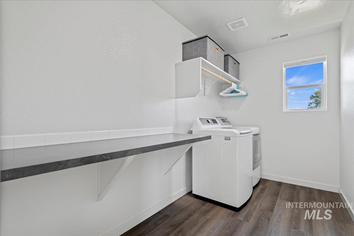 3018 W Silver River St, Meridian, Idaho 83646, 4 Bedrooms, 2.5 Bathrooms, Residential For Sale, Price $549,900,MLS 98956782