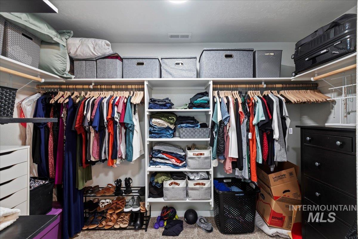 3018 W Silver River St, Meridian, Idaho 83646, 4 Bedrooms, 2.5 Bathrooms, Residential For Sale, Price $549,900,MLS 98956782