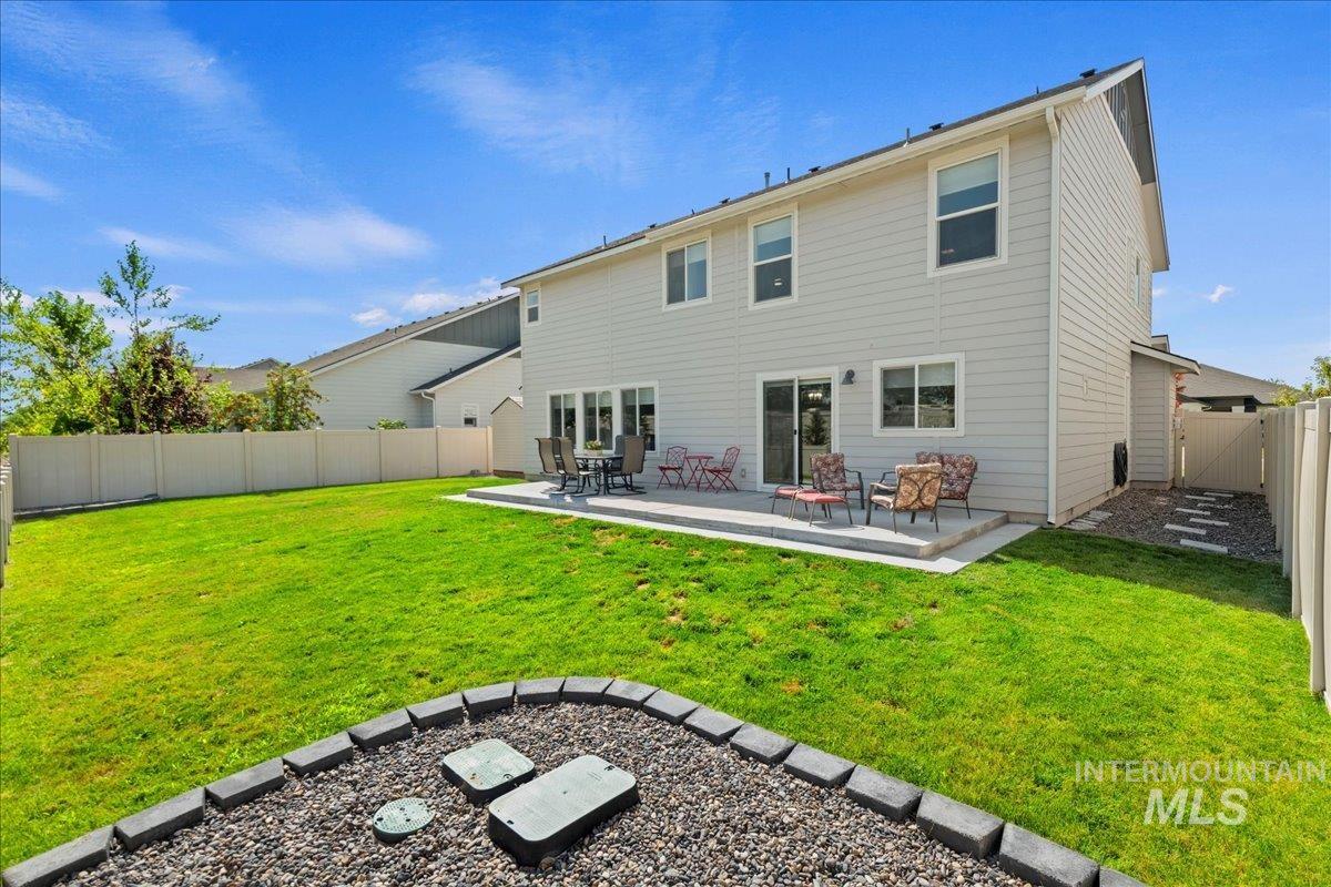 3018 W Silver River St, Meridian, Idaho 83646, 4 Bedrooms, 2.5 Bathrooms, Residential For Sale, Price $549,900,MLS 98956782