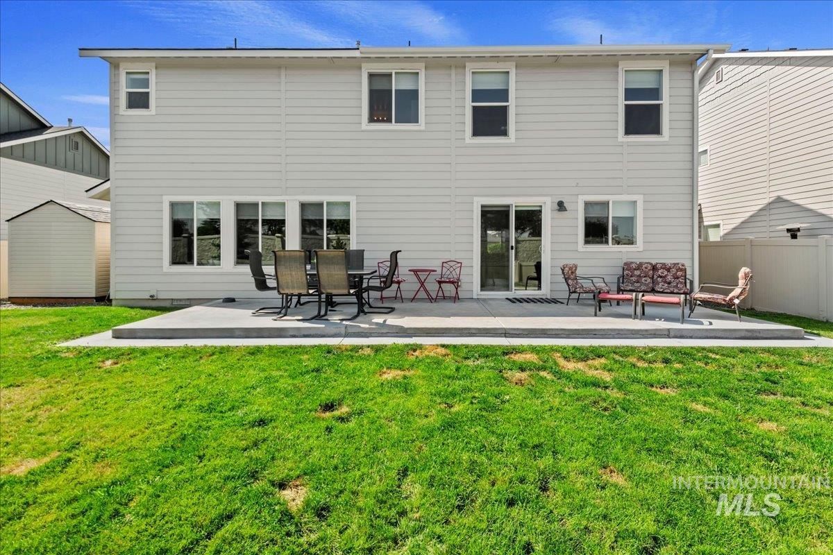 3018 W Silver River St, Meridian, Idaho 83646, 4 Bedrooms, 2.5 Bathrooms, Residential For Sale, Price $549,900,MLS 98956782