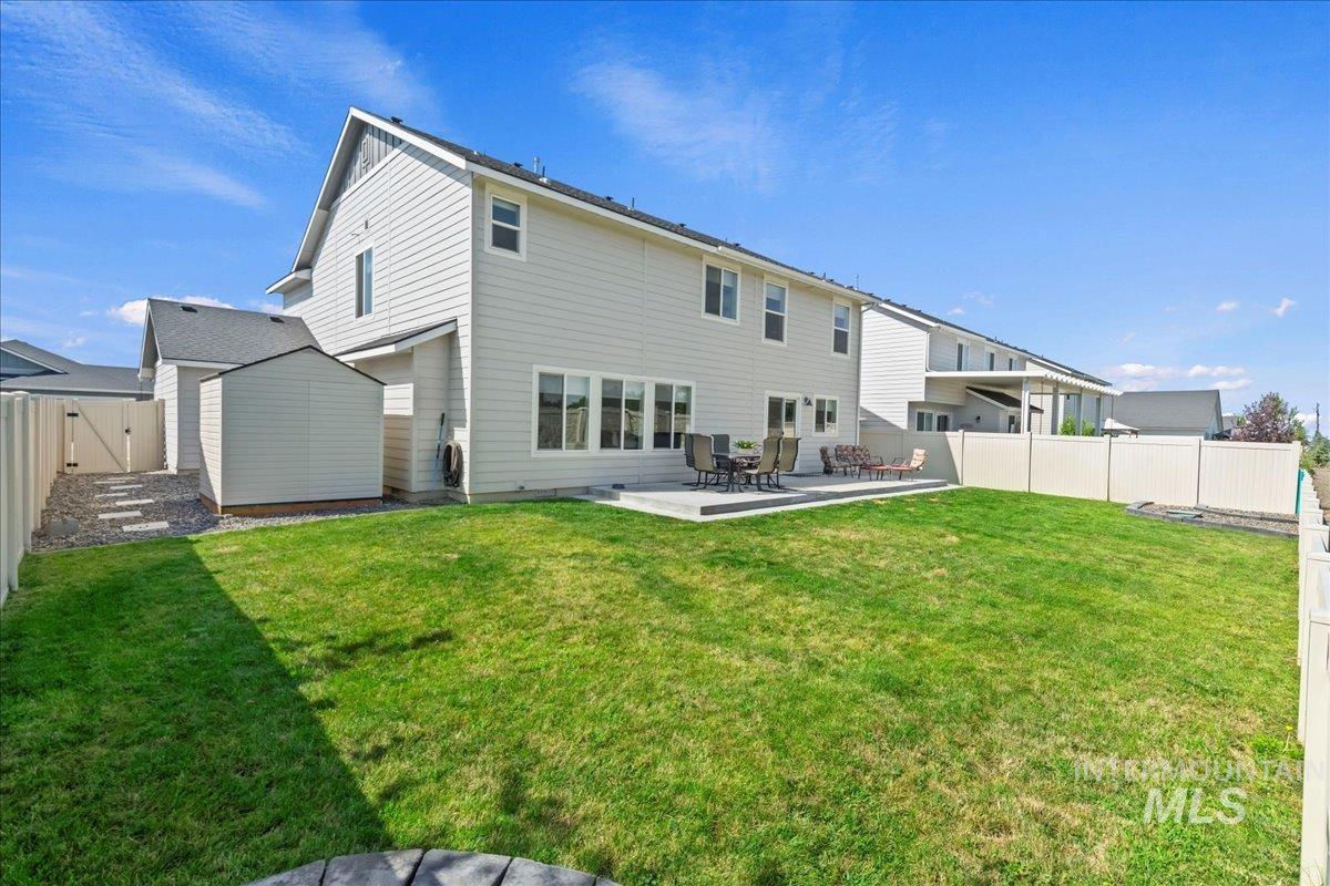 3018 W Silver River St, Meridian, Idaho 83646, 4 Bedrooms, 2.5 Bathrooms, Residential For Sale, Price $549,900,MLS 98956782