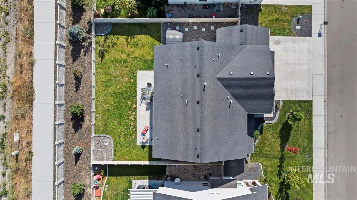 3018 W Silver River St, Meridian, Idaho 83646, 4 Bedrooms, 2.5 Bathrooms, Residential For Sale, Price $549,900,MLS 98956782