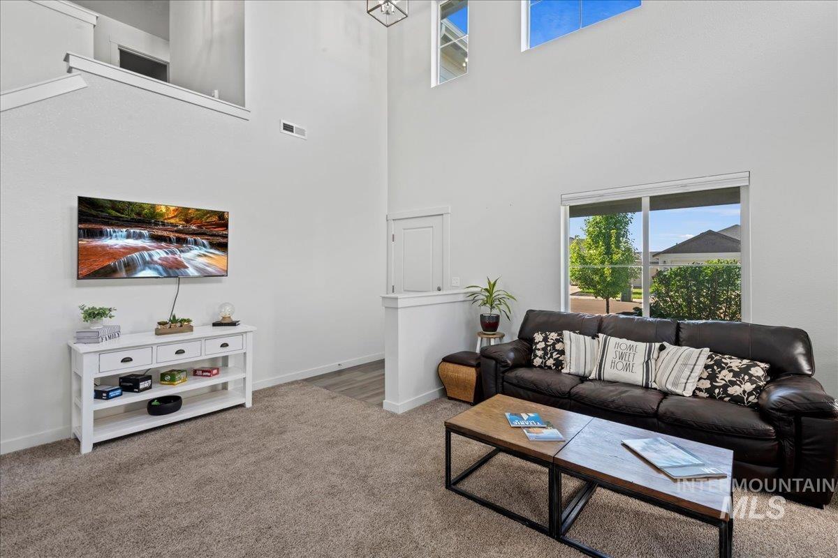 3018 W Silver River St, Meridian, Idaho 83646, 4 Bedrooms, 2.5 Bathrooms, Residential For Sale, Price $549,900,MLS 98956782