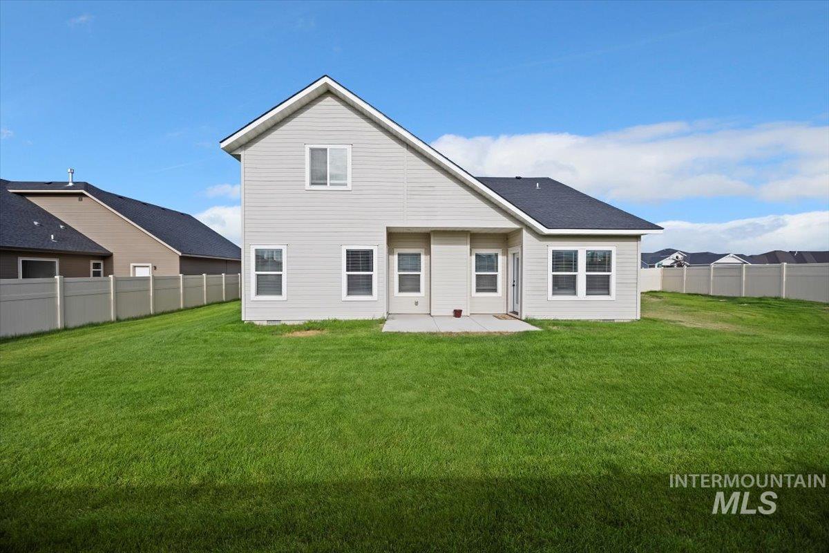 2113 Columbia Dr, Twin Falls, Idaho 83301, 4 Bedrooms, 3 Bathrooms, Residential For Sale, Price $519,900,MLS 98956807