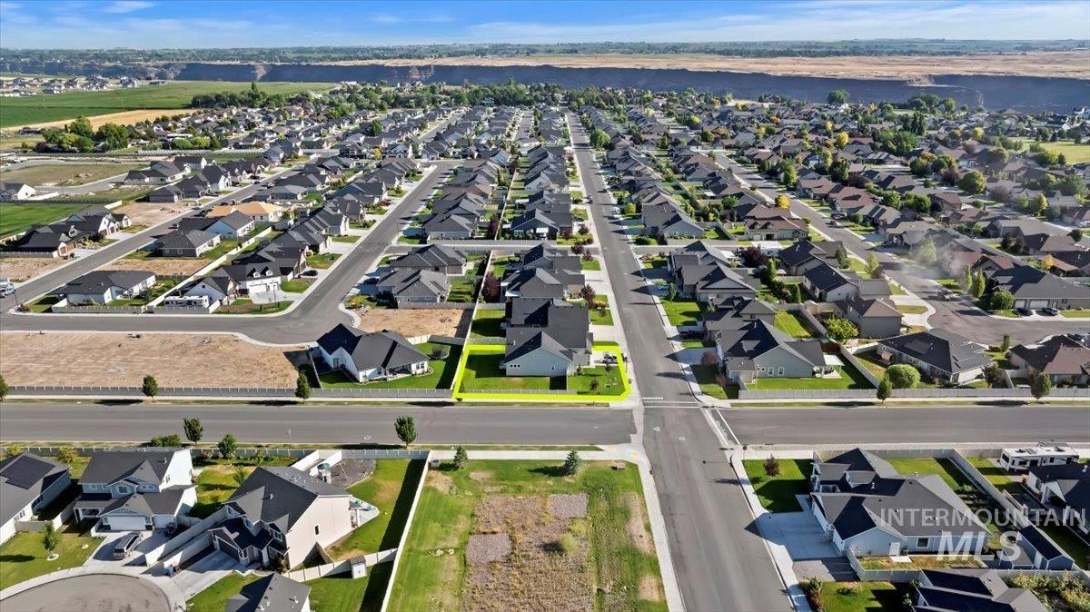 2113 Columbia Dr, Twin Falls, Idaho 83301, 4 Bedrooms, 3 Bathrooms, Residential For Sale, Price $519,900,MLS 98956807