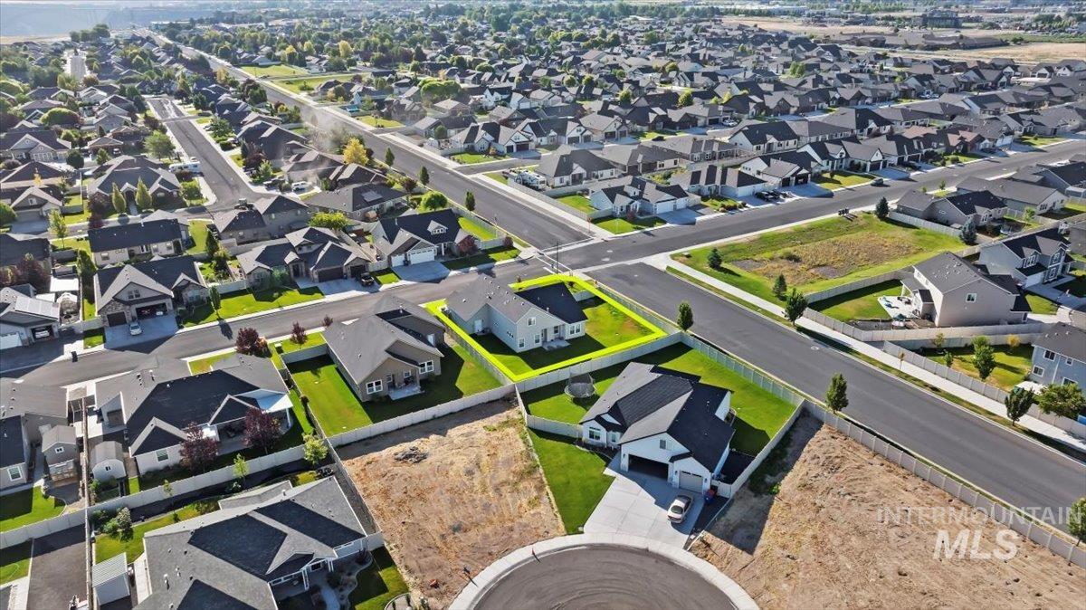 2113 Columbia Dr, Twin Falls, Idaho 83301, 4 Bedrooms, 3 Bathrooms, Residential For Sale, Price $519,900,MLS 98956807