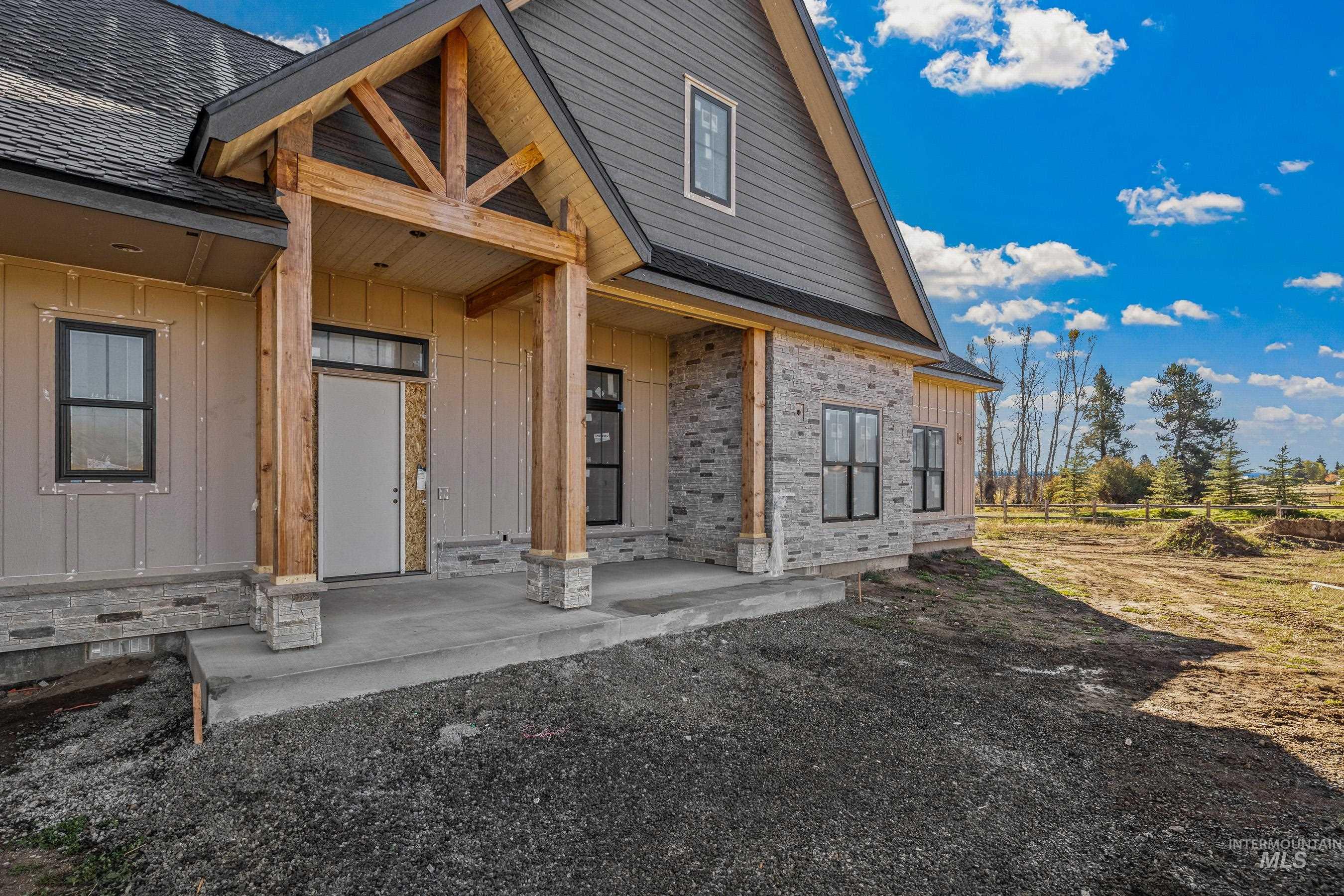 13910 Sky View Court, McCall, Idaho 83638, 5 Bedrooms, 4.5 Bathrooms, Residential For Sale, Price $1,575,000, 98956825