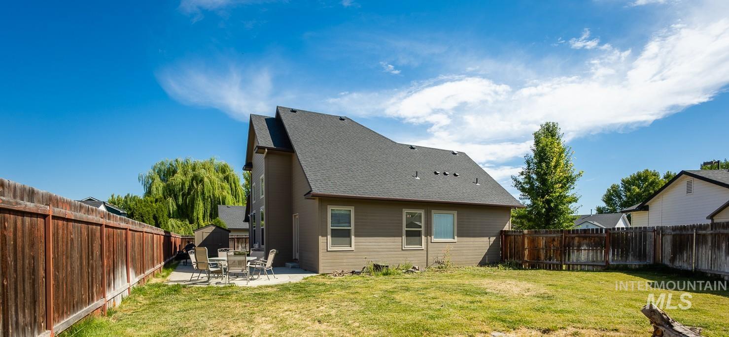 1805 W Lotus Ponds Ct, Nampa, Idaho 83651, 4 Bedrooms, 3 Bathrooms, Residential For Sale, Price $460,000,MLS 98956826