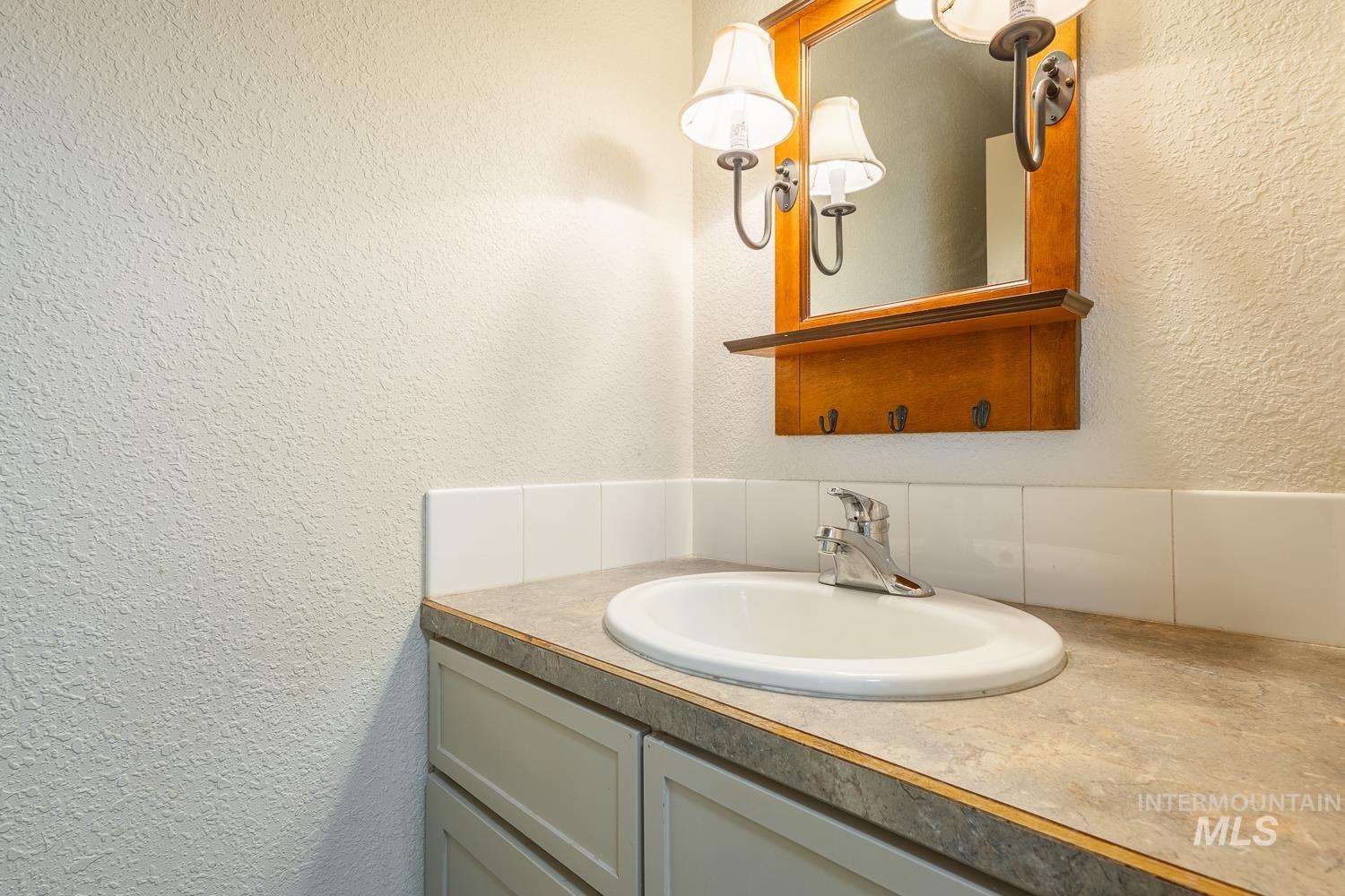 1805 W Lotus Ponds Ct, Nampa, Idaho 83651, 4 Bedrooms, 3 Bathrooms, Residential For Sale, Price $460,000,MLS 98956826