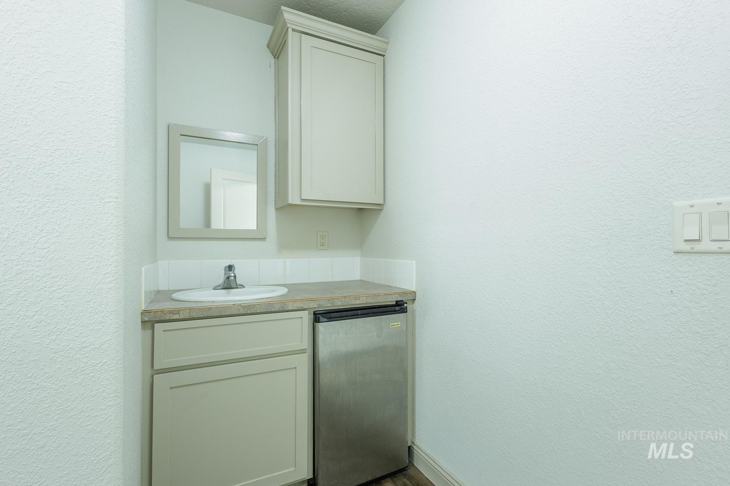 1805 W Lotus Ponds Ct, Nampa, Idaho 83651, 4 Bedrooms, 3 Bathrooms, Residential For Sale, Price $460,000,MLS 98956826