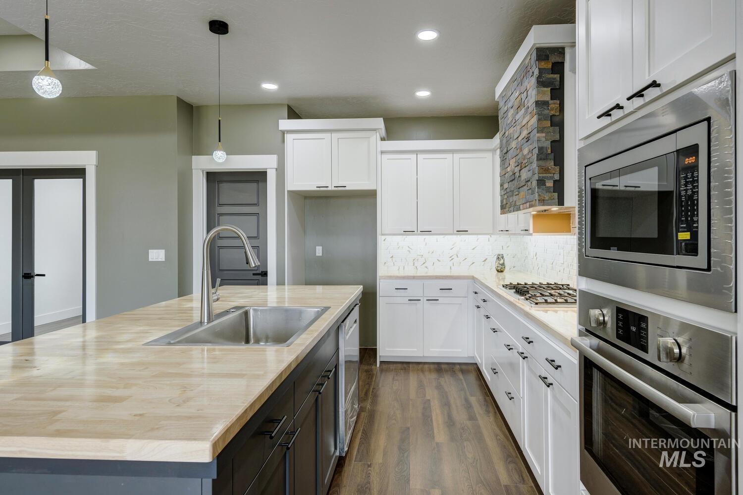 1107 W Blaine Ave, Nampa, Idaho 83651, 4 Bedrooms, 3 Bathrooms, Residential For Sale, Price $599,900, 98956866