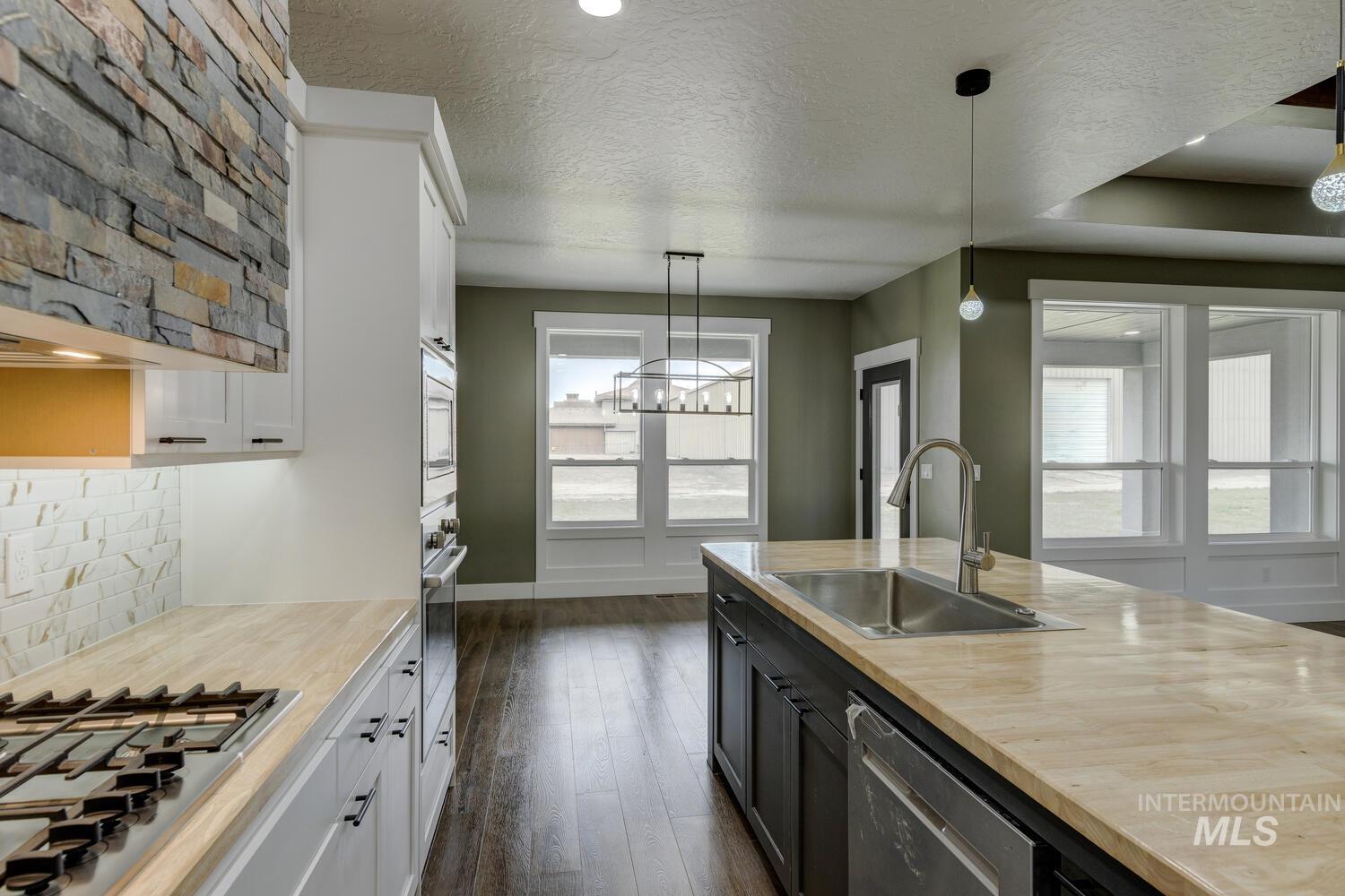 1107 W Blaine Ave, Nampa, Idaho 83651, 4 Bedrooms, 3 Bathrooms, Residential For Sale, Price $599,900, 98956866