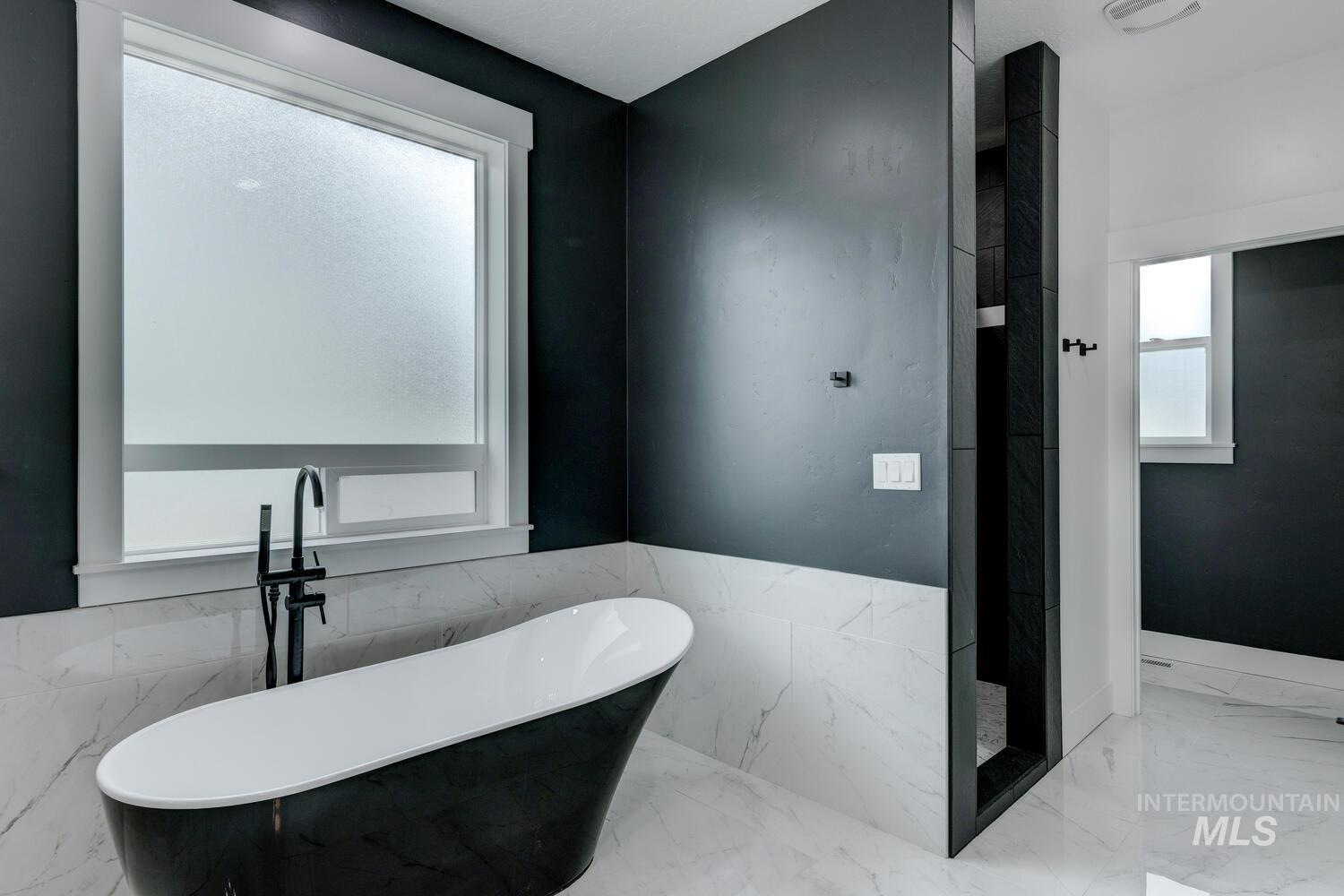 1107 W Blaine Ave, Nampa, Idaho 83651, 4 Bedrooms, 3 Bathrooms, Residential For Sale, Price $599,900, 98956866