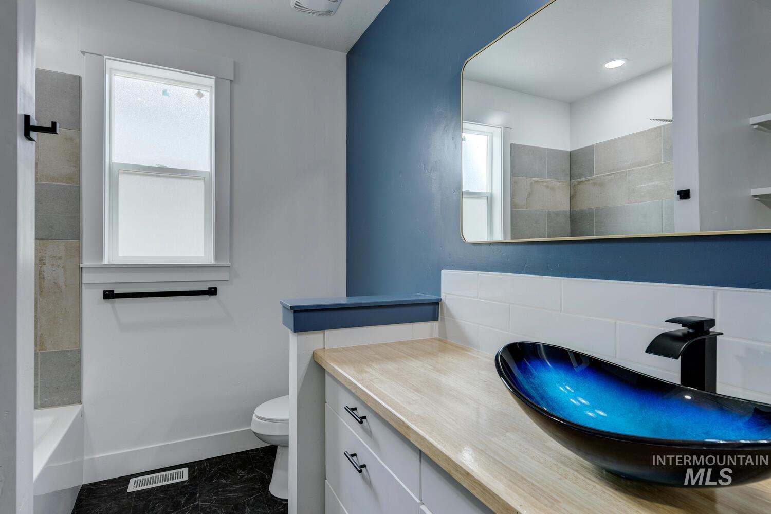 1107 W Blaine Ave, Nampa, Idaho 83651, 4 Bedrooms, 3 Bathrooms, Residential For Sale, Price $599,900, 98956866