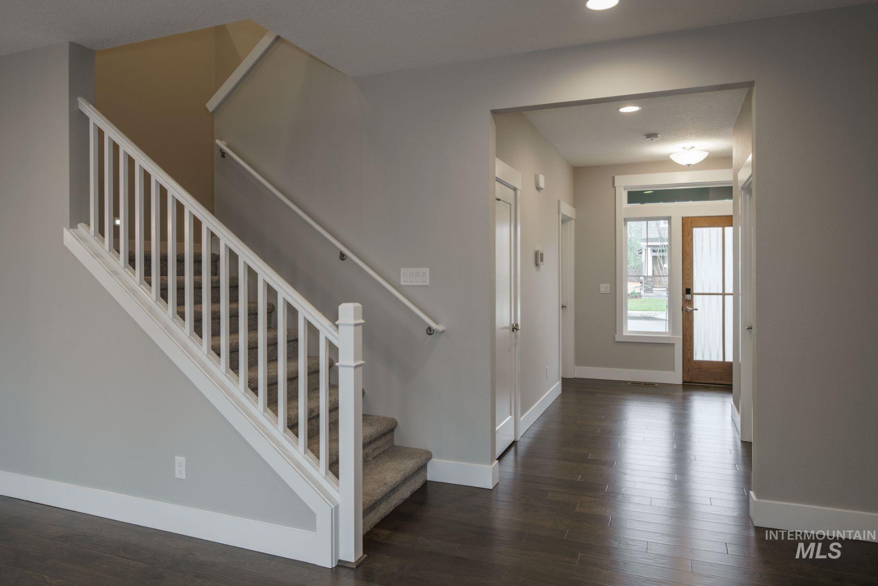 1023 W Malbar St., Meridian, Idaho 83646, 4 Bedrooms, 2.5 Bathrooms, Residential For Sale, Price $679,900,MLS 98956890