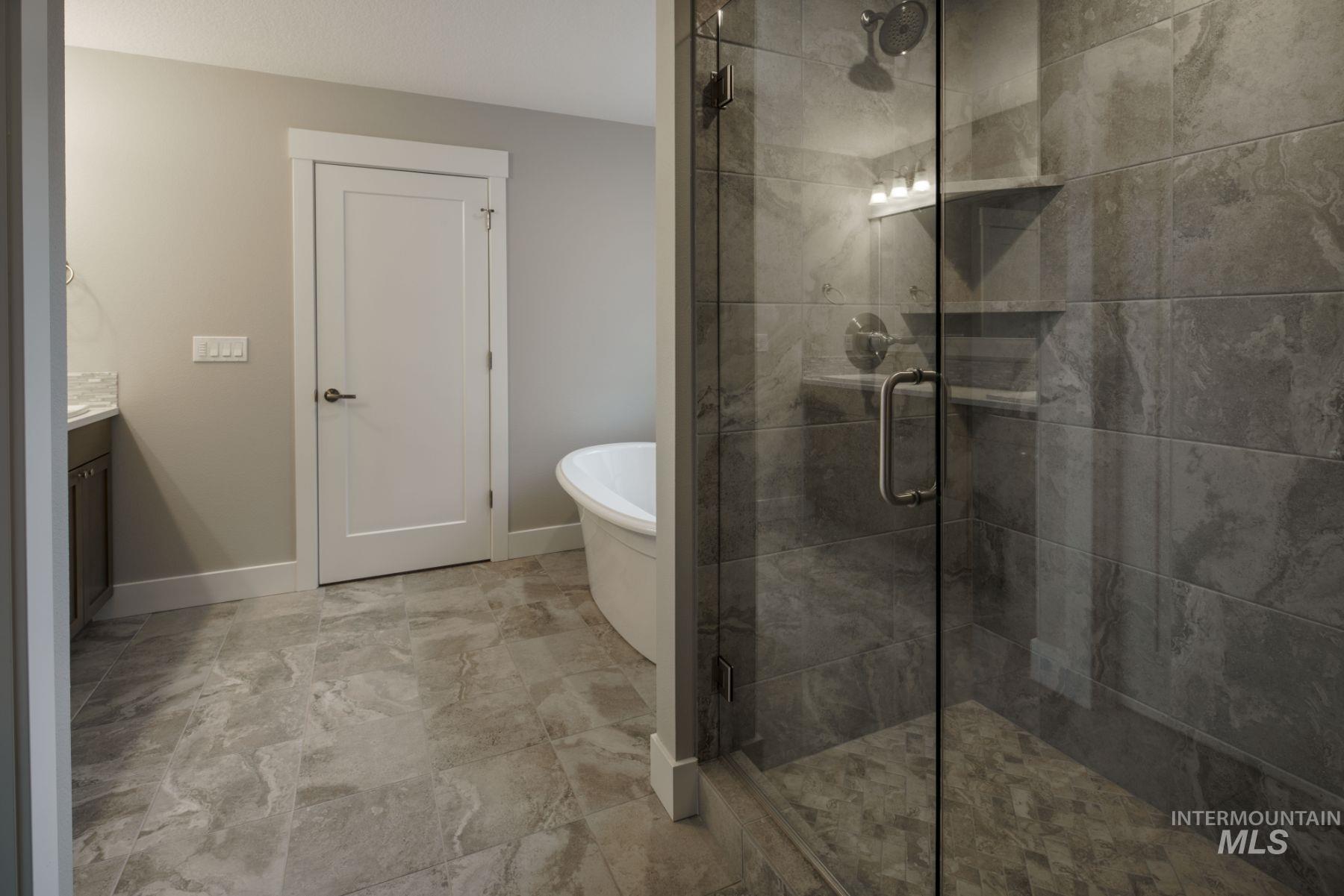 1023 W Malbar St., Meridian, Idaho 83646, 4 Bedrooms, 2.5 Bathrooms, Residential For Sale, Price $679,900,MLS 98956890