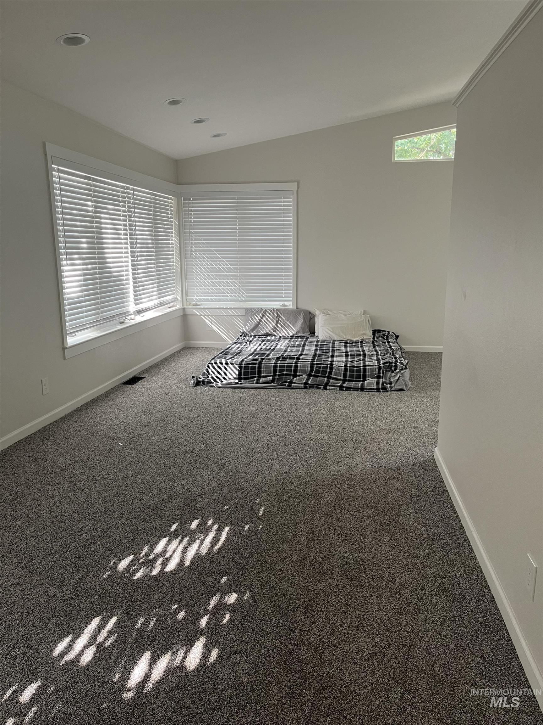 1024 El Cajon, Moscow, Idaho 83844, 5 Bedrooms, 3 Bathrooms, Residential For Sale, Price $699,000,MLS 98956899