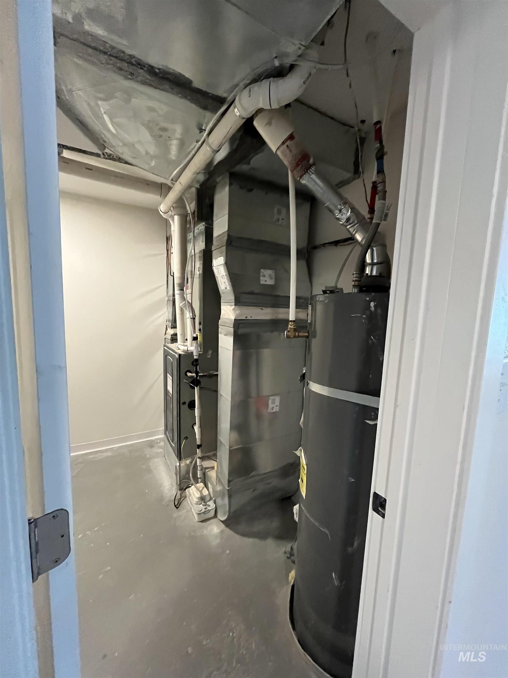 1024 El Cajon, Moscow, Idaho 83844, 5 Bedrooms, 3 Bathrooms, Residential For Sale, Price $699,000,MLS 98956899