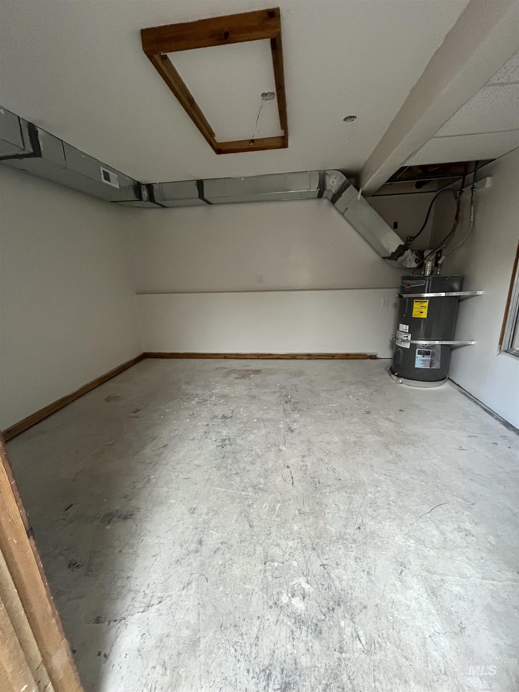 1024 El Cajon, Moscow, Idaho 83844, 5 Bedrooms, 3 Bathrooms, Residential For Sale, Price $699,000,MLS 98956899