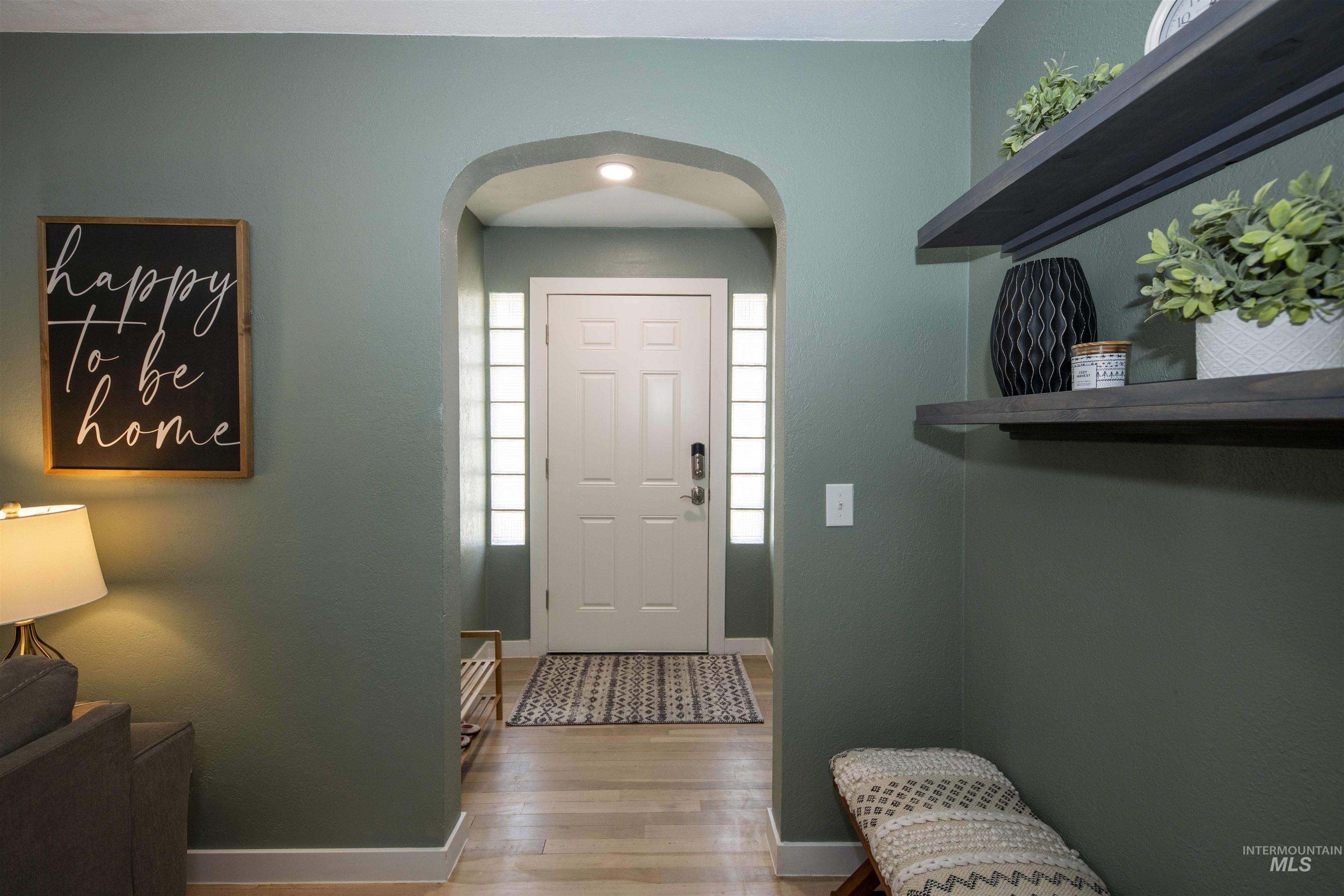 527 Brown Avenue, Orofino, Idaho 83544, 7 Bedrooms, 4 Bathrooms, Residential For Sale, Price $498,000,MLS 98956911