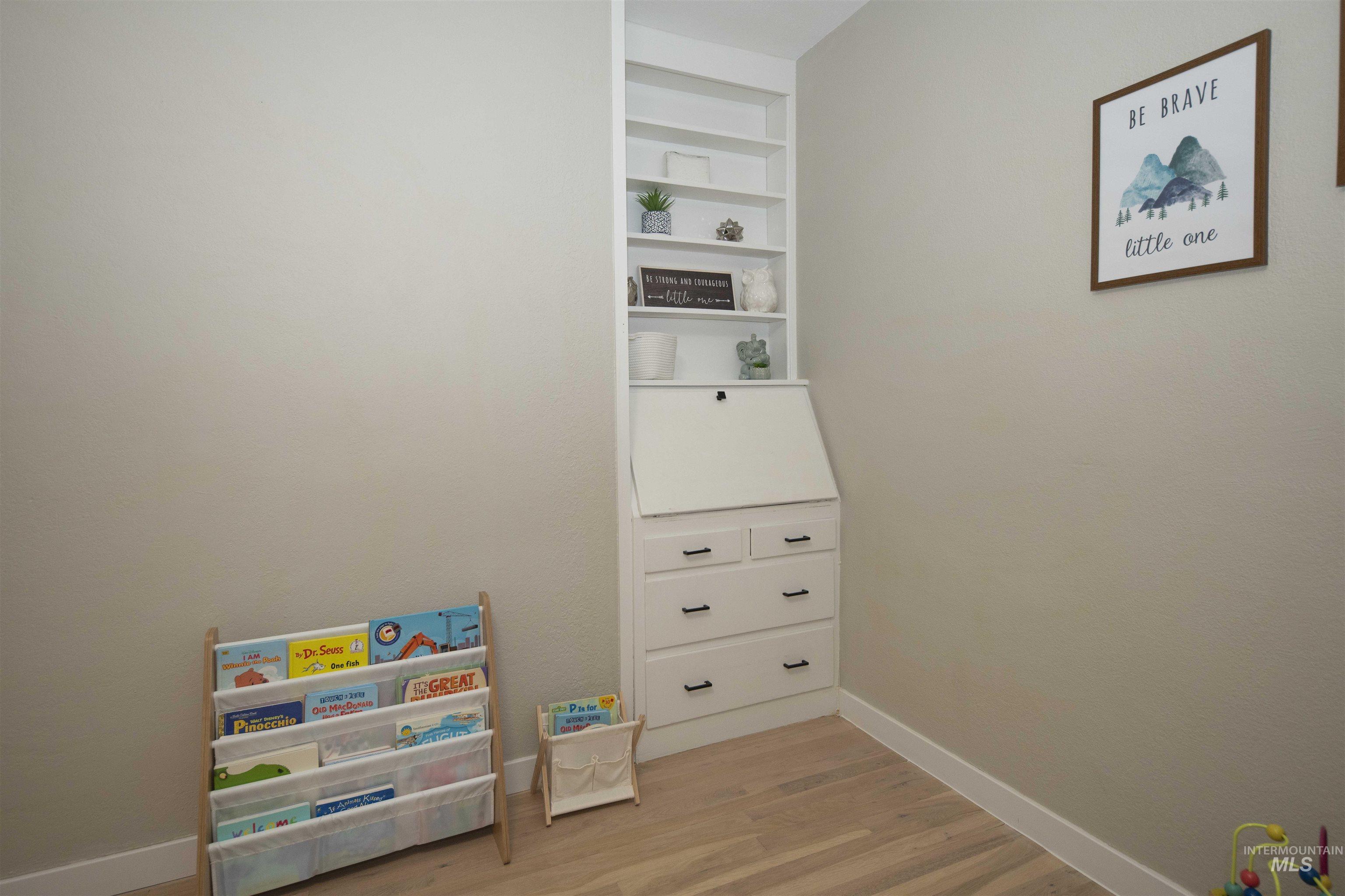 527 Brown Avenue, Orofino, Idaho 83544, 7 Bedrooms, 4 Bathrooms, Residential For Sale, Price $498,000,MLS 98956911