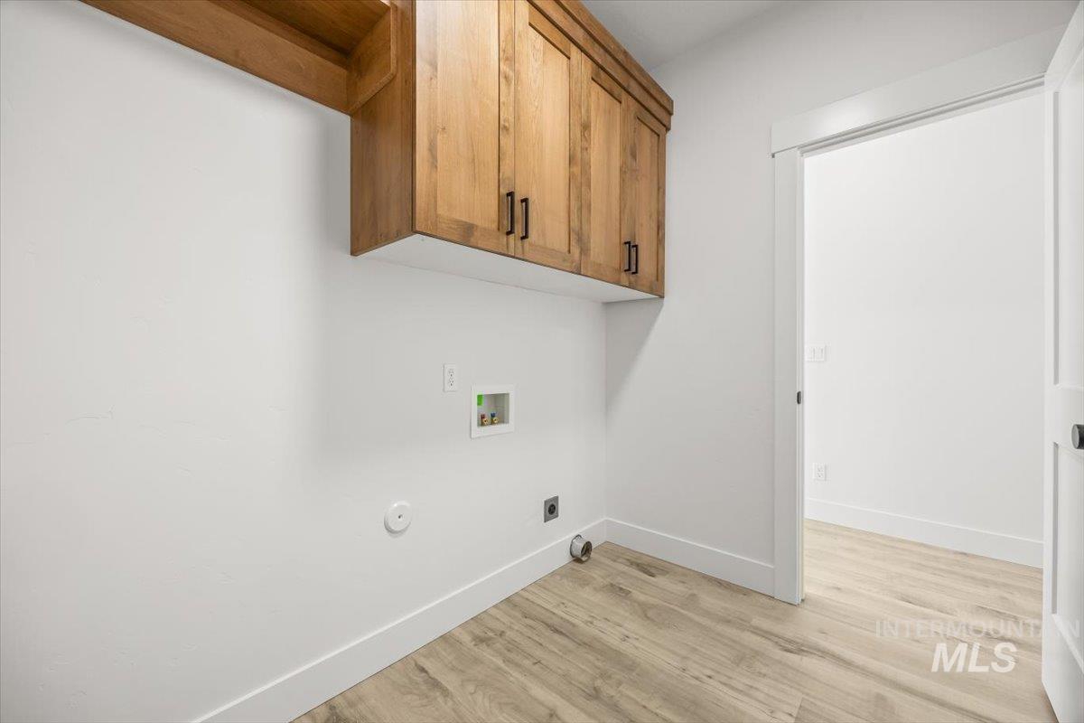 2161 Austin, Fruitland, Idaho 83619, 4 Bedrooms, 2 Bathrooms, Residential For Sale, Price $480,500,MLS 98956976