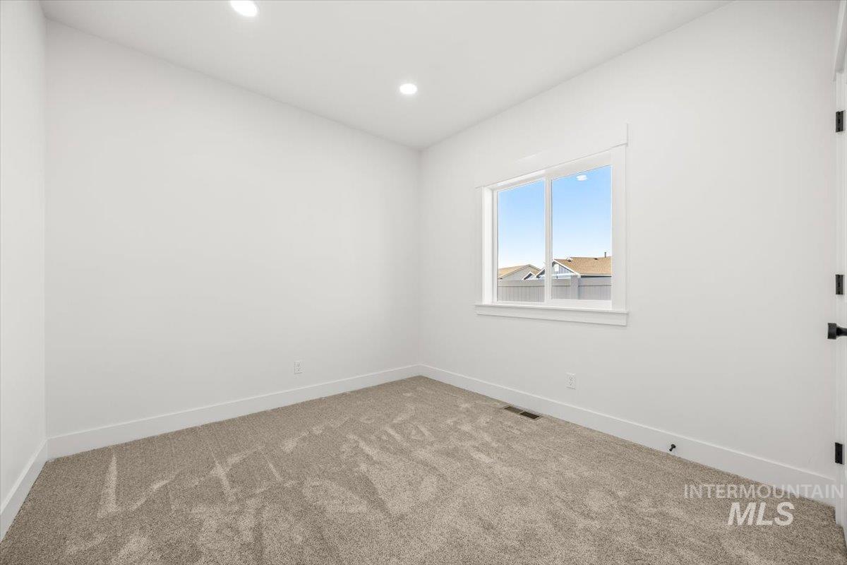 2161 Austin, Fruitland, Idaho 83619, 4 Bedrooms, 2 Bathrooms, Residential For Sale, Price $480,500,MLS 98956976