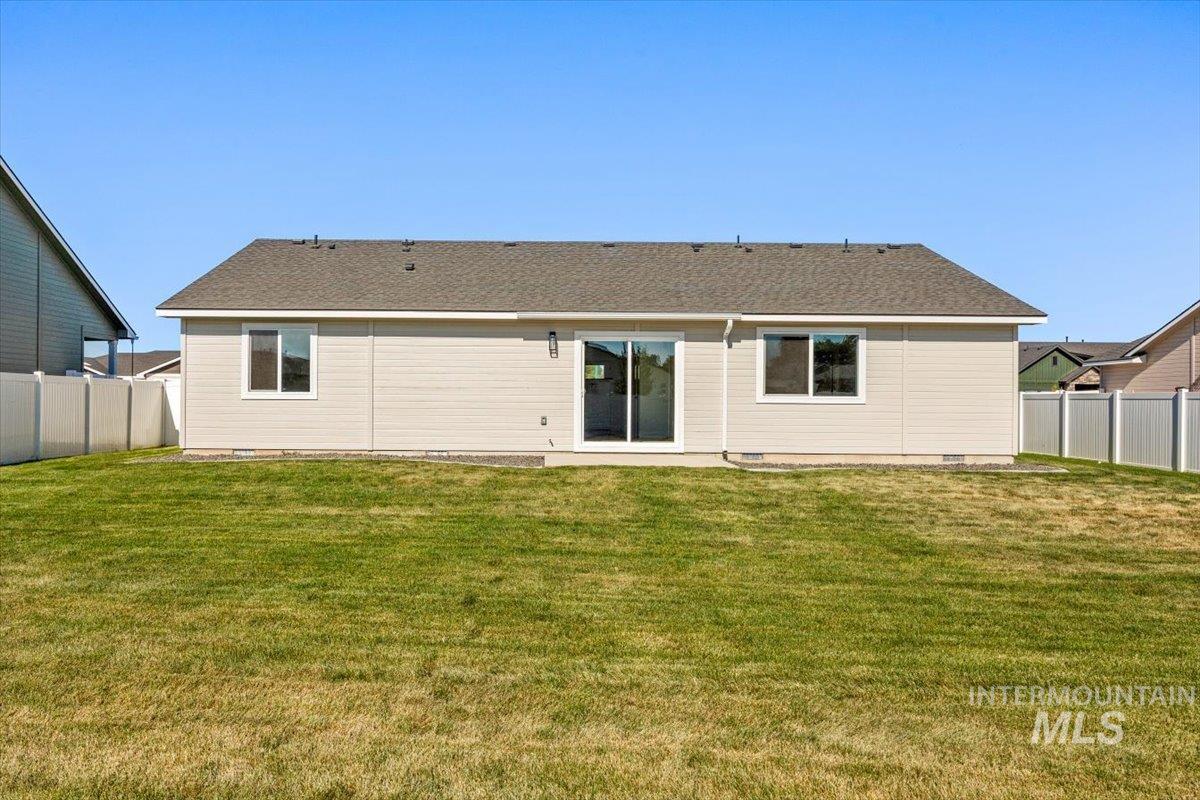 2127 Justine CT, Fruitland, Idaho 83619, 3 Bedrooms, 2 Bathrooms, Residential For Sale, Price $380,000,MLS 98956978