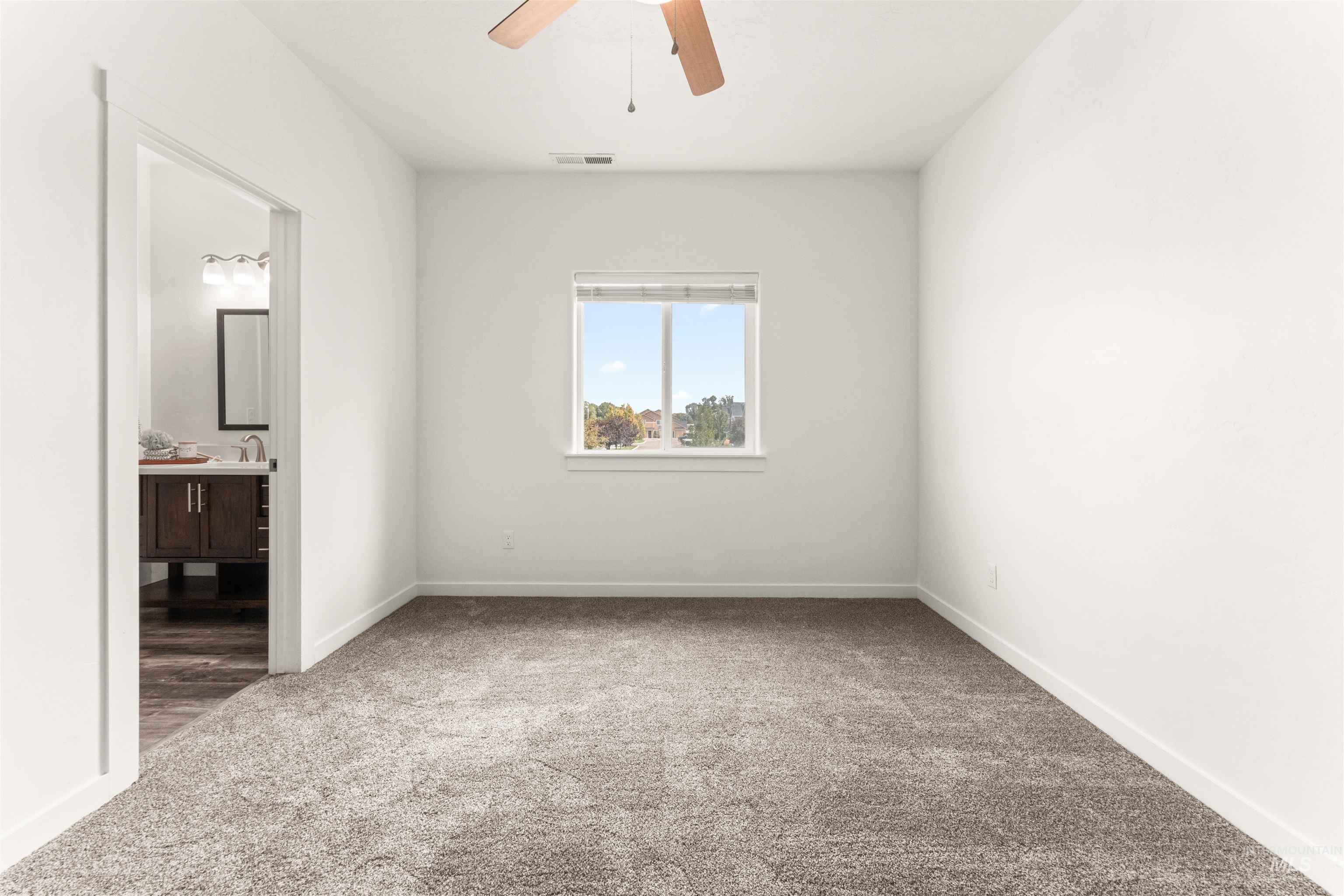 1983 W Bella Lane, Nampa, Idaho 83651, 3 Bedrooms, 2.5 Bathrooms, Residential For Sale, Price $375,000,MLS 98956980