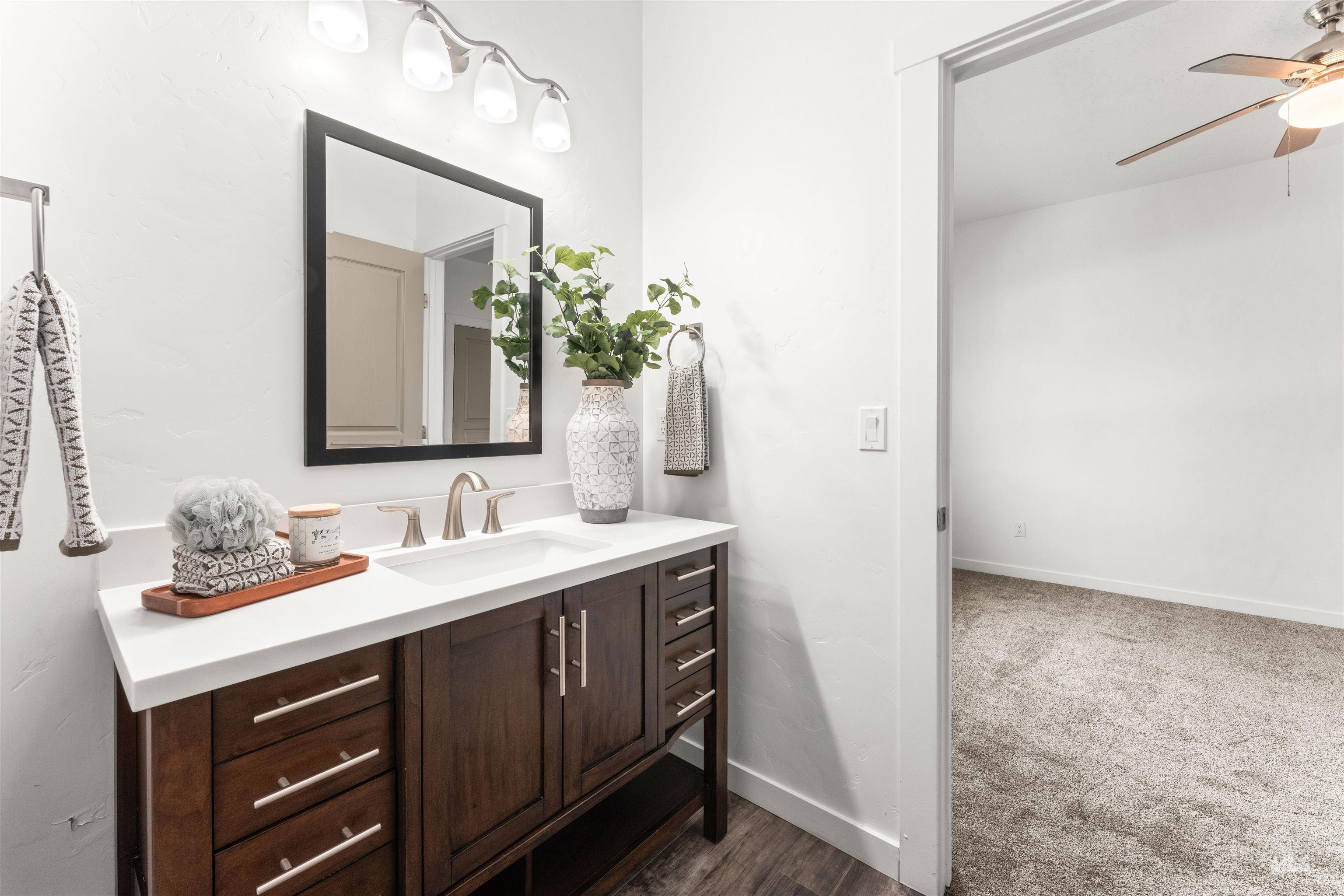 1983 W Bella Lane, Nampa, Idaho 83651, 3 Bedrooms, 2.5 Bathrooms, Residential For Sale, Price $375,000,MLS 98956980