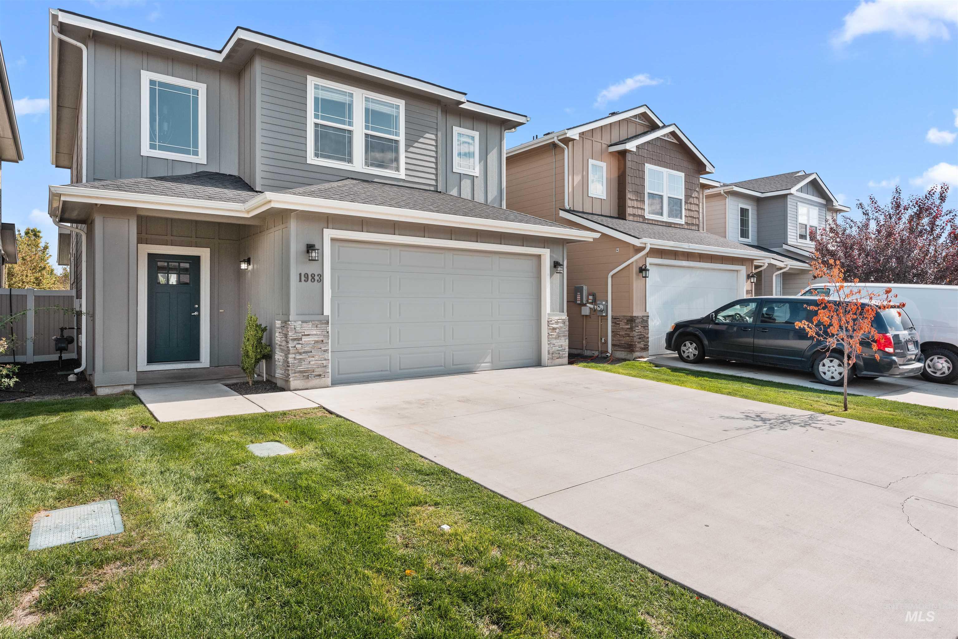 1983 W Bella Lane, Nampa, Idaho 83651, 3 Bedrooms, 2.5 Bathrooms, Residential For Sale, Price $375,000,MLS 98956980