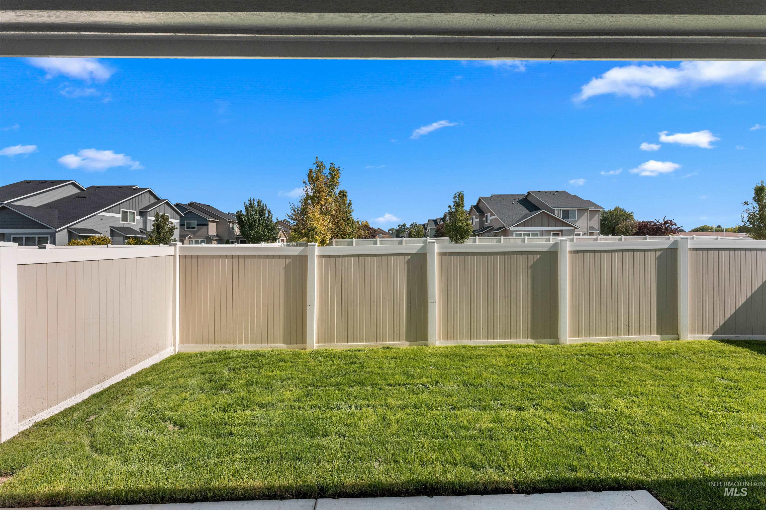 1983 W Bella Lane, Nampa, Idaho 83651, 3 Bedrooms, 2.5 Bathrooms, Residential For Sale, Price $375,000,MLS 98956980