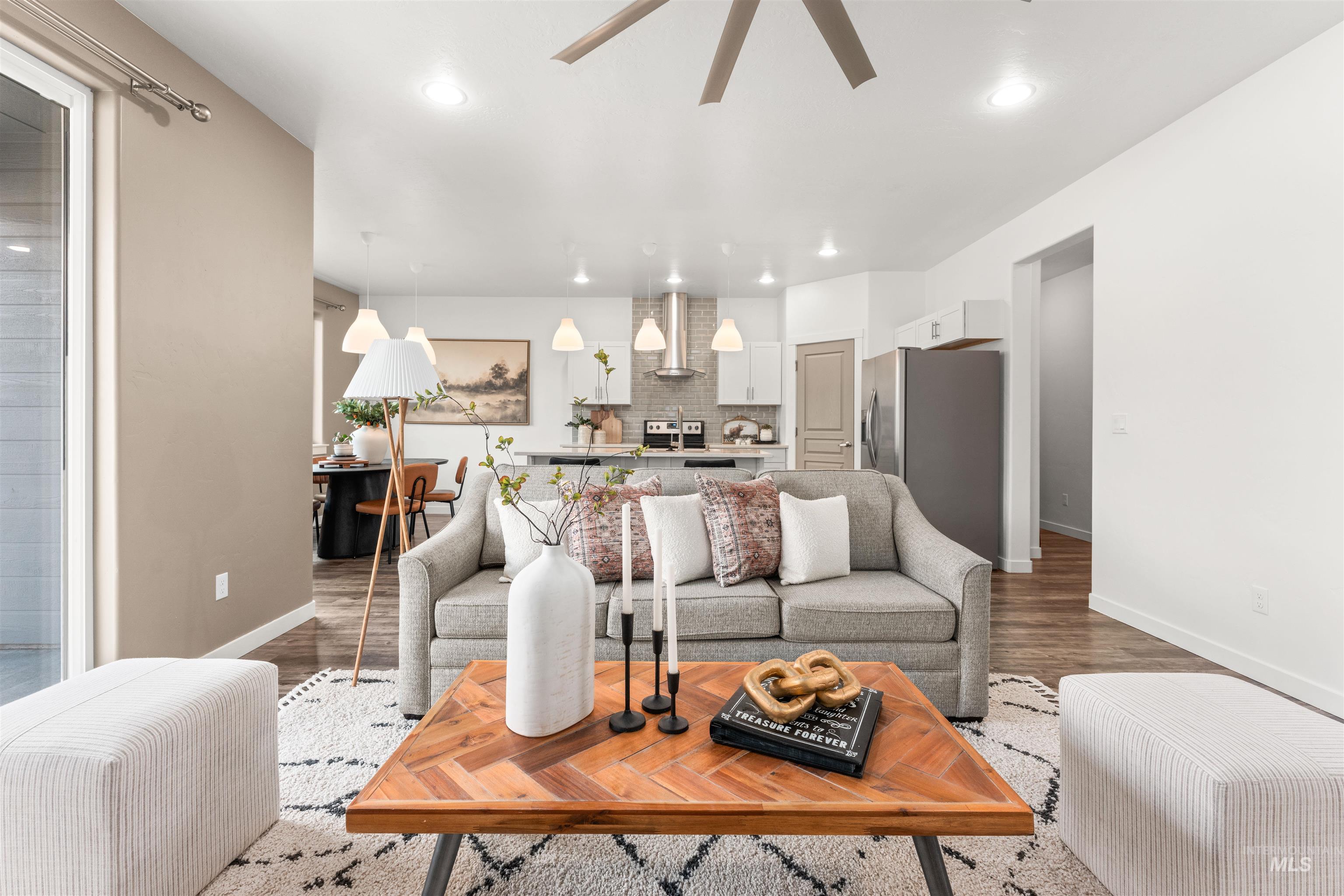 1983 W Bella Lane, Nampa, Idaho 83651, 3 Bedrooms, 2.5 Bathrooms, Residential For Sale, Price $375,000,MLS 98956980