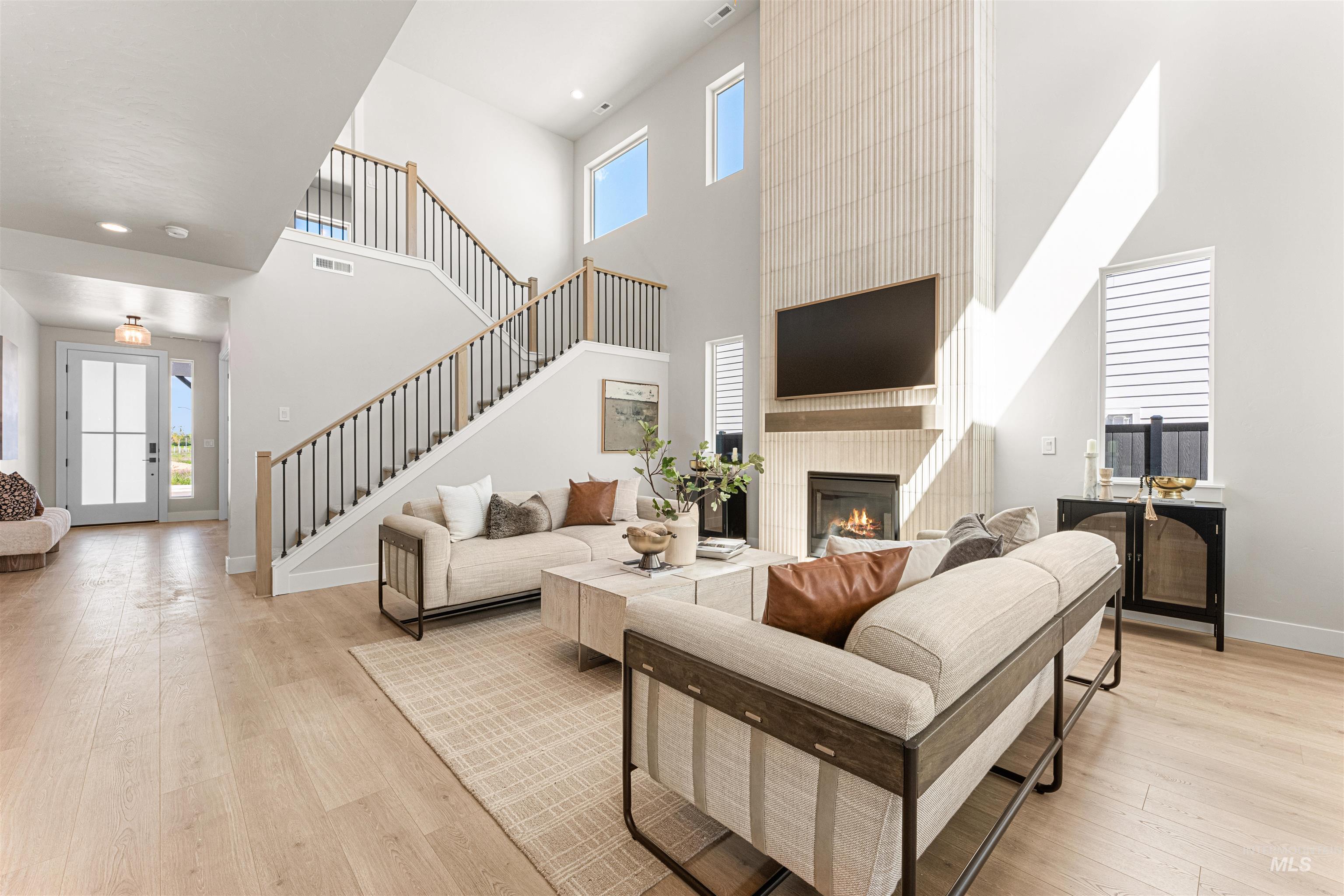 1009 W Malbar St., Meridian, Idaho 83646, 5 Bedrooms, 3.5 Bathrooms, Residential For Sale, Price $844,900, 98956998