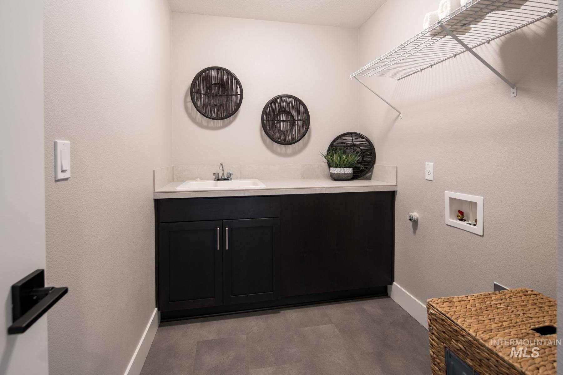 985 W Malbar St., Meridian, Idaho 83646, 4 Bedrooms, 3 Bathrooms, Residential For Sale, Price $844,900,MLS 98957010