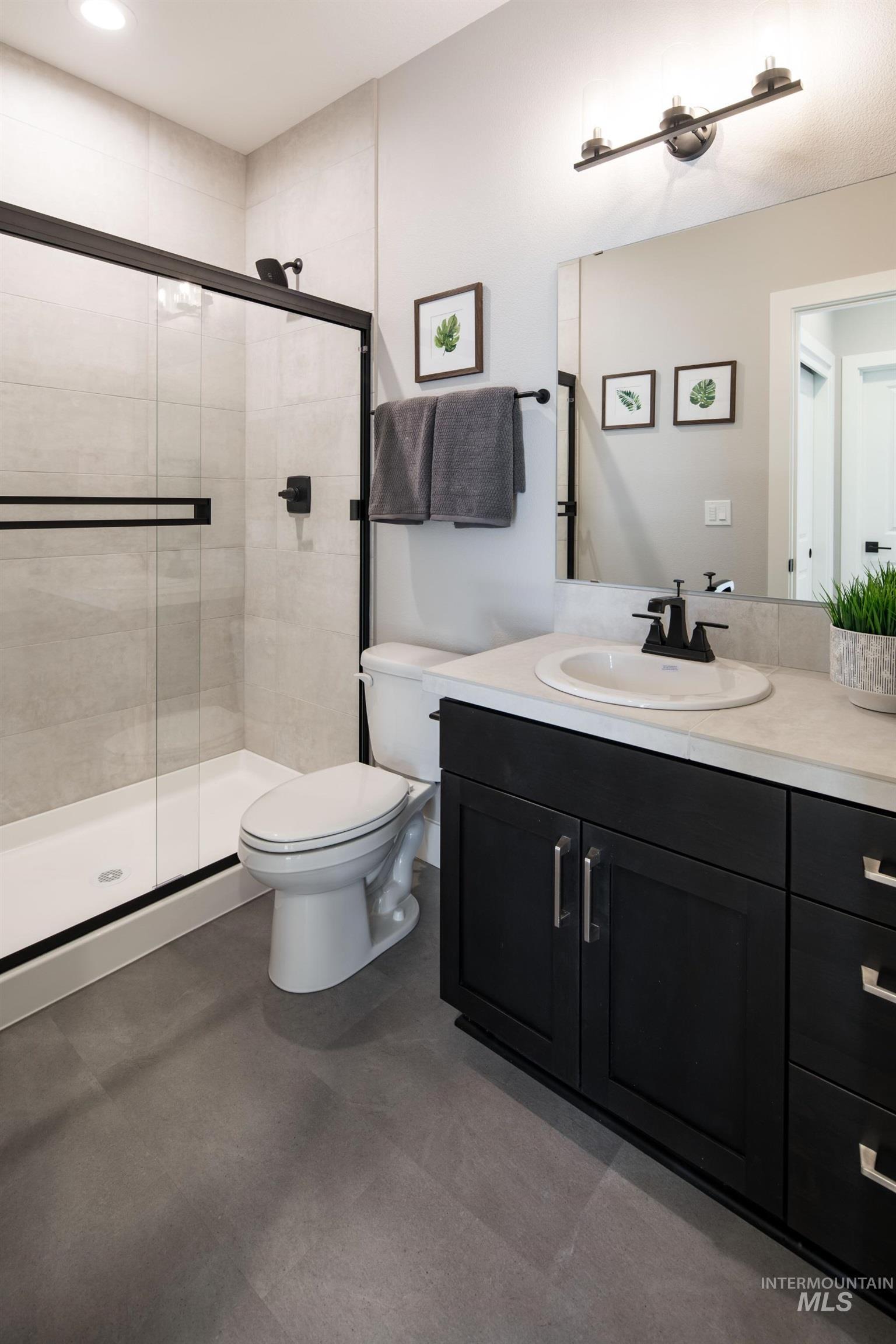 985 W Malbar St., Meridian, Idaho 83646, 4 Bedrooms, 3 Bathrooms, Residential For Sale, Price $844,900,MLS 98957010