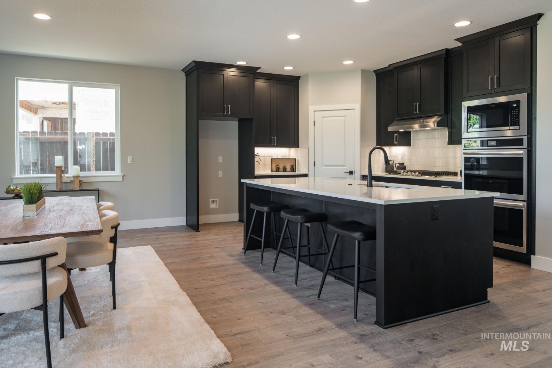 985 W Malbar St., Meridian, Idaho 83646, 4 Bedrooms, 3 Bathrooms, Residential For Sale, Price $844,900,MLS 98957010