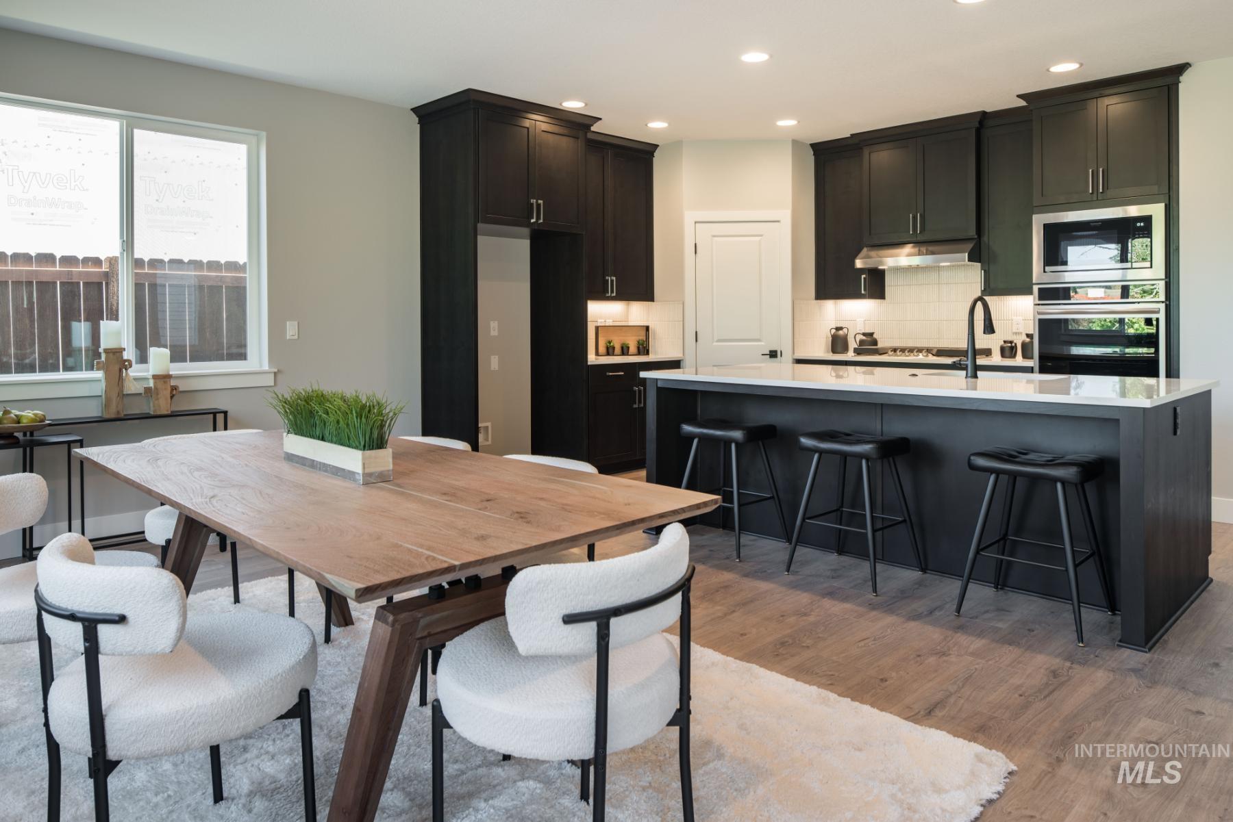 985 W Malbar St., Meridian, Idaho 83646, 4 Bedrooms, 3 Bathrooms, Residential For Sale, Price $844,900,MLS 98957010