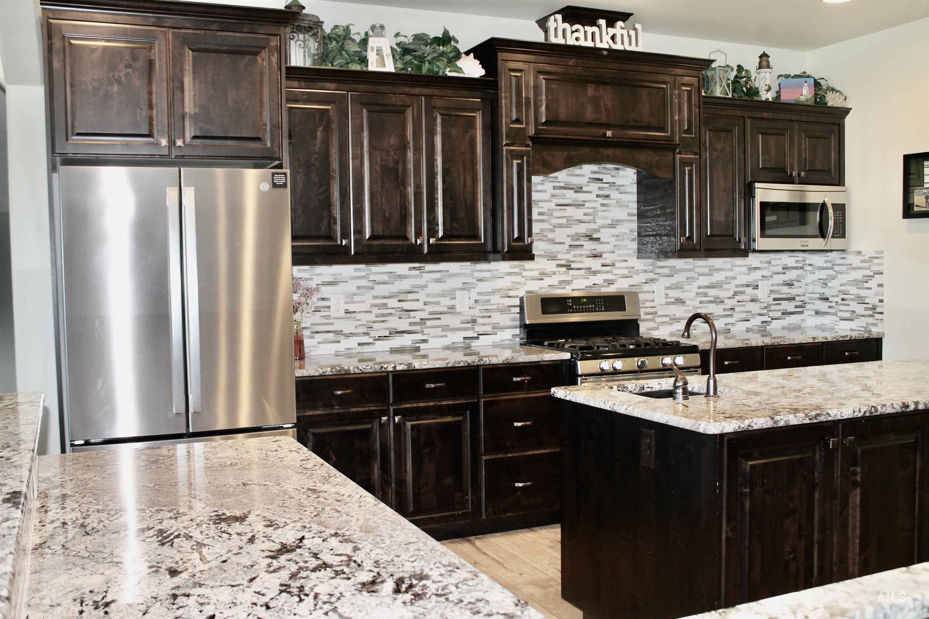 2464 E 3719 N, Twin Falls, Idaho 83301, 5 Bedrooms, 3.5 Bathrooms, Residential For Sale, Price $889,900, 98957043