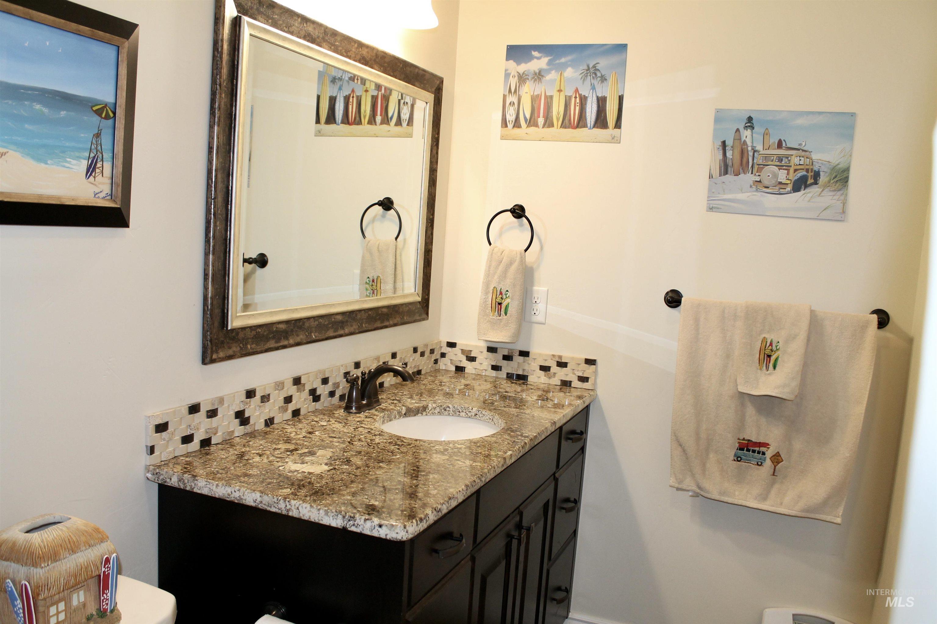 2464 E 3719 N, Twin Falls, Idaho 83301, 5 Bedrooms, 3.5 Bathrooms, Residential For Sale, Price $889,900, 98957043