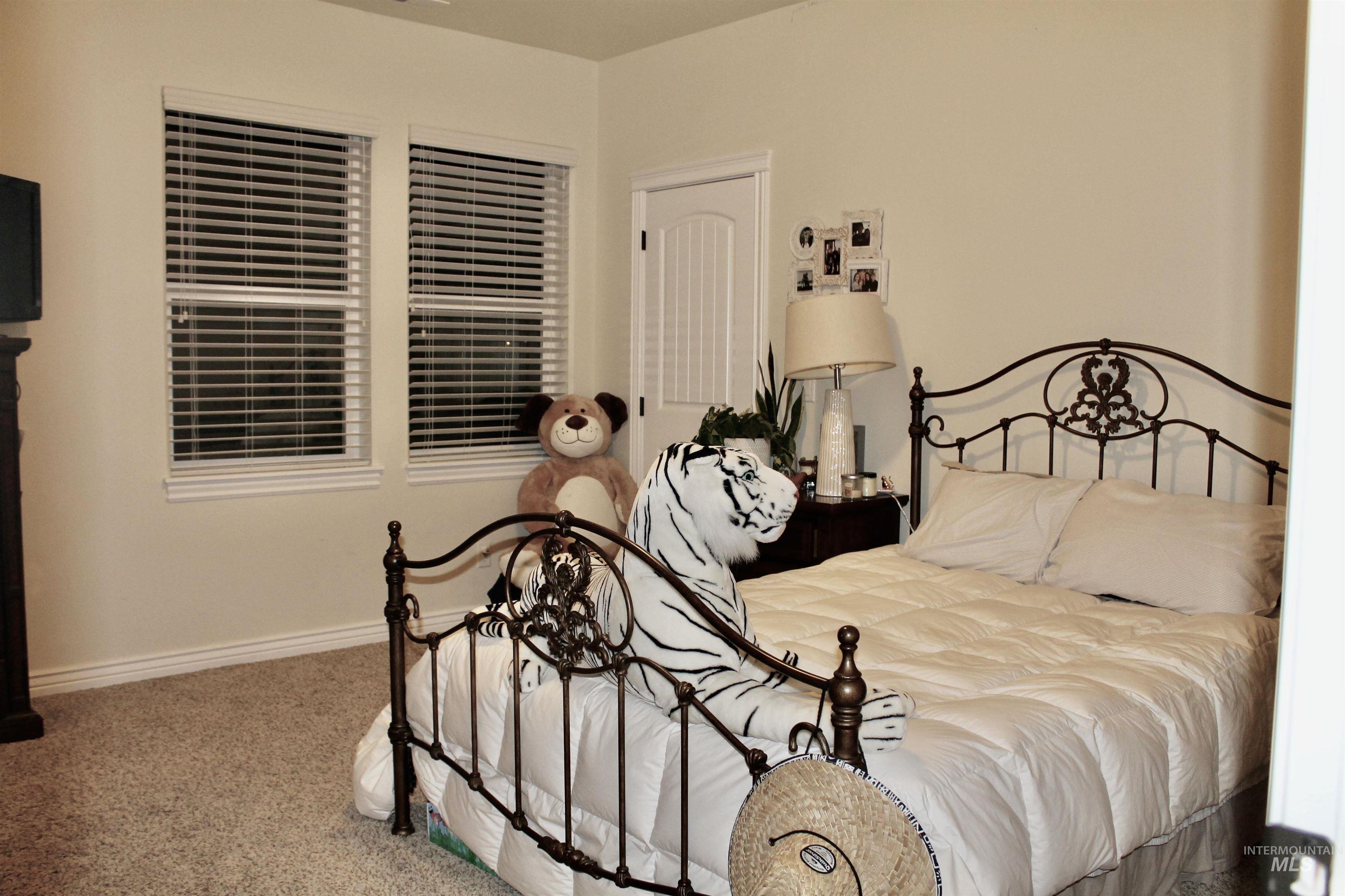 2464 E 3719 N, Twin Falls, Idaho 83301, 5 Bedrooms, 3.5 Bathrooms, Residential For Sale, Price $889,900, 98957043