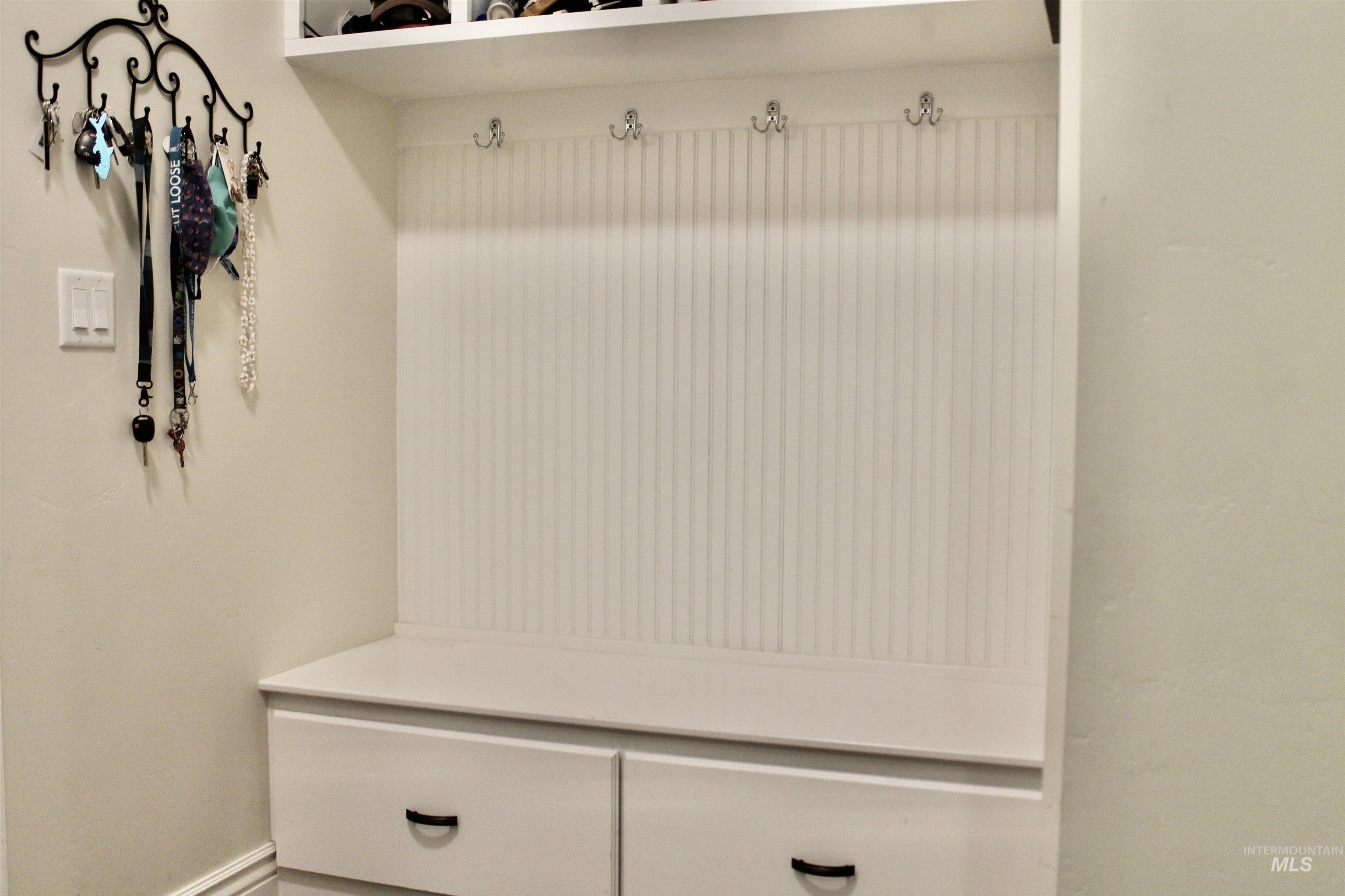 2464 E 3719 N, Twin Falls, Idaho 83301, 5 Bedrooms, 3.5 Bathrooms, Residential For Sale, Price $889,900, 98957043