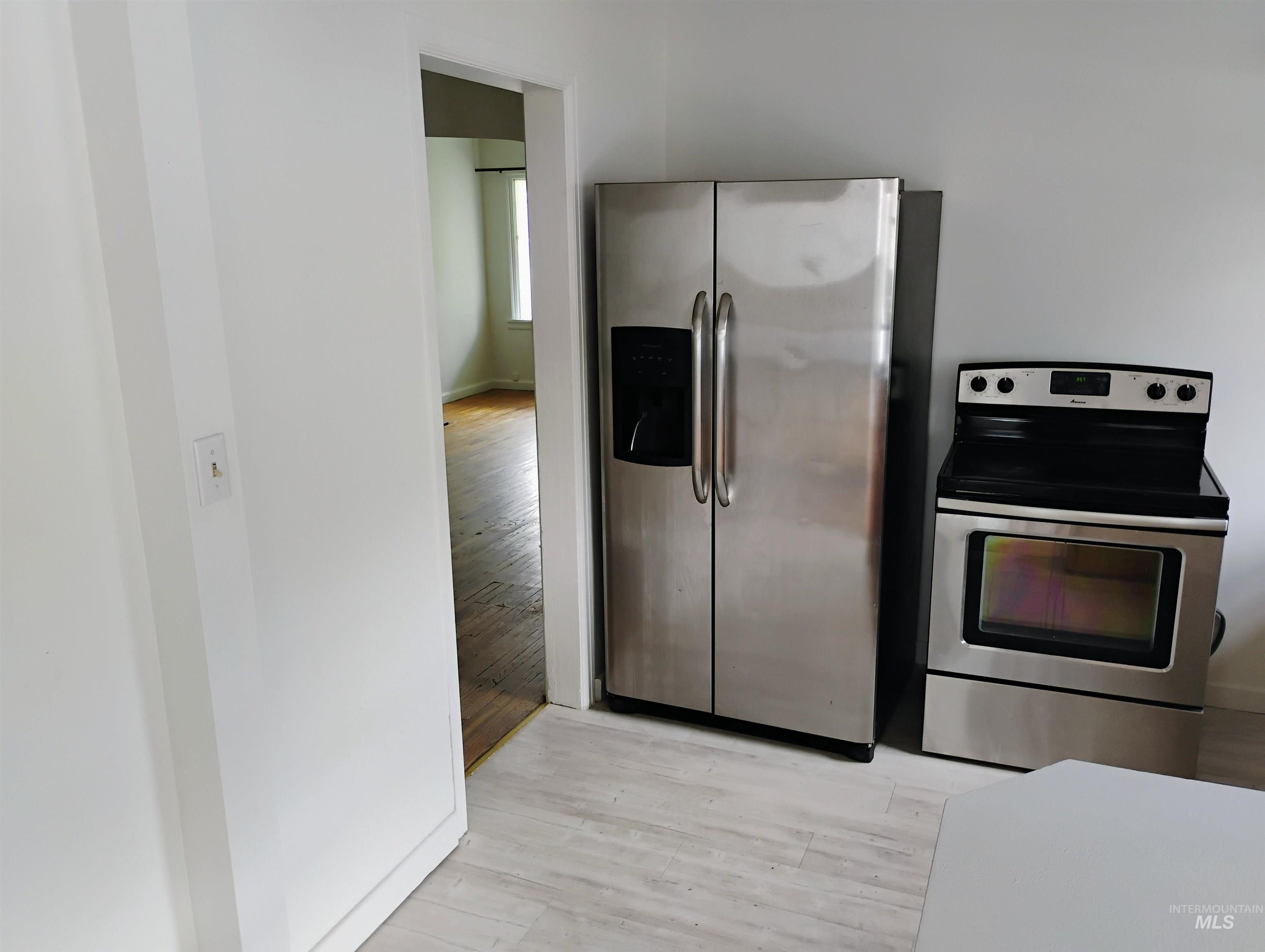 125 Shoup Ave W, Twin Falls, Idaho 83301, 7 Bedrooms, 4.5 Bathrooms, Residential For Sale, Price $500,000,MLS 98957057