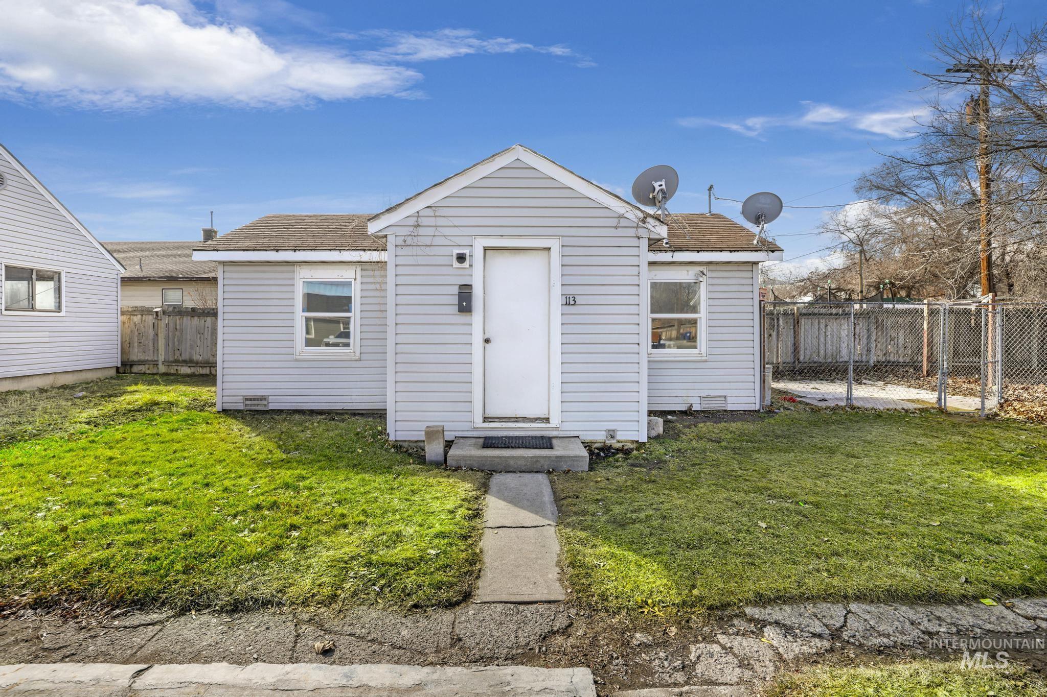 195 Washington St N, Twin Falls, Idaho 83301, 4 Bedrooms, 2.5 Bathrooms, Residential Income For Sale, Price $500,000,MLS 98957060